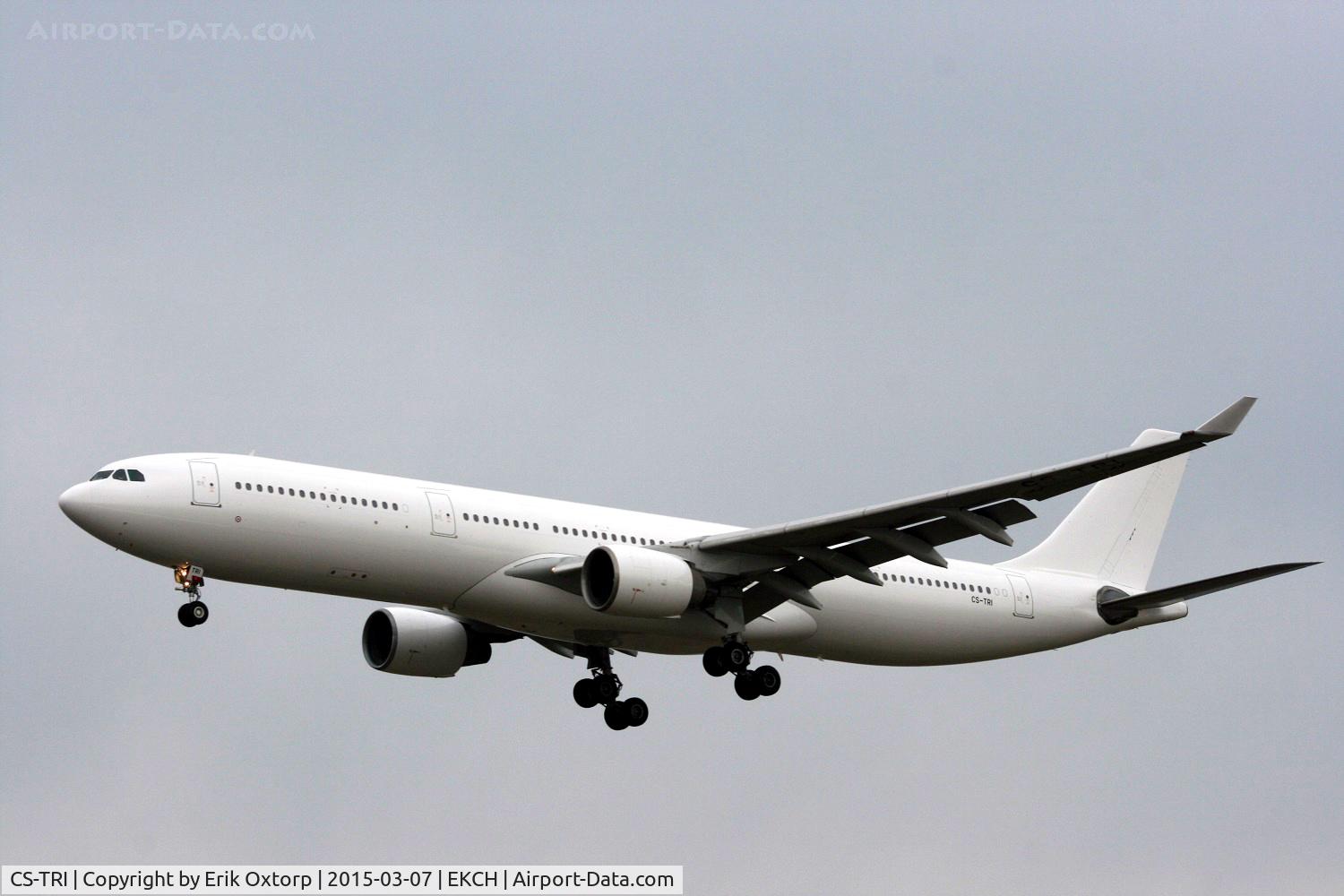 CS-TRI, 1996 Airbus A330-322 C/N 120, CS-TRI operating for Norwegian, landing rw 22L