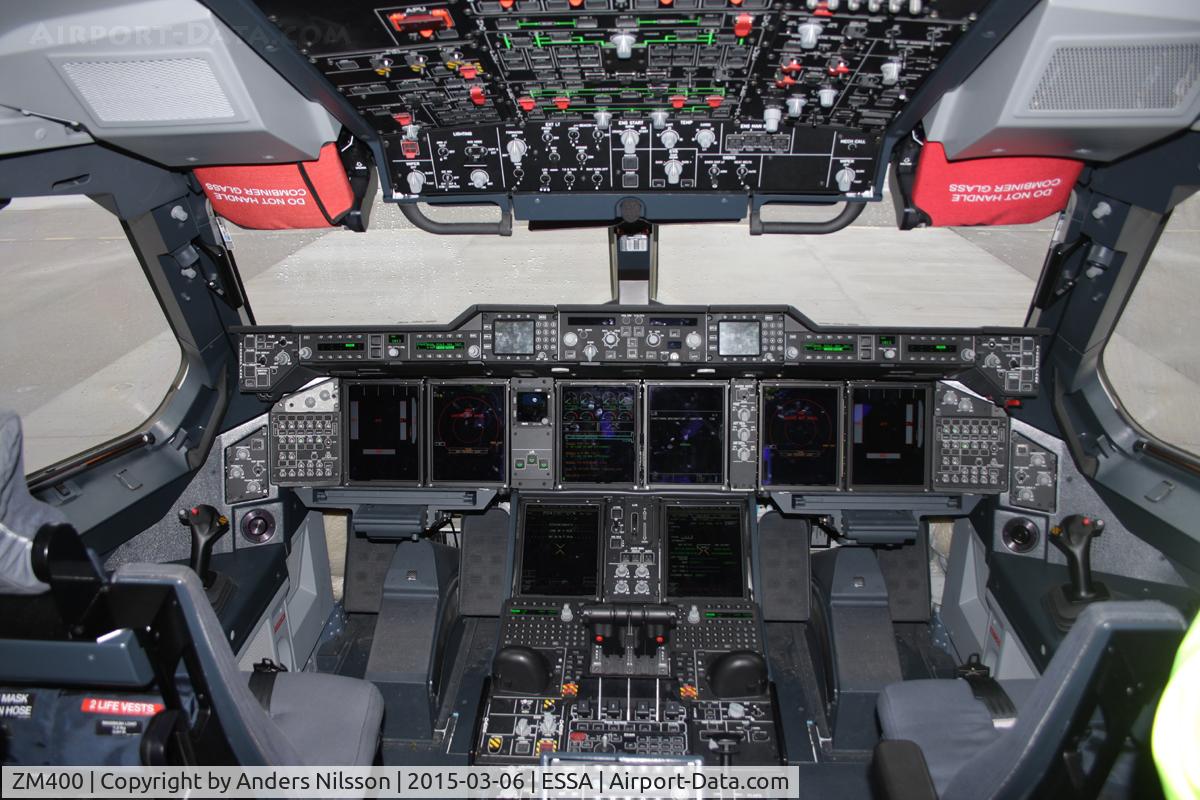 ZM400, 2014 Airbus A400M Atlas C.1 C/N 015, The flight deck.