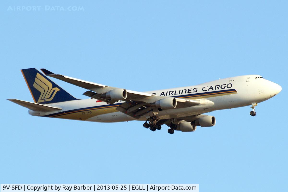 9V-SFD, 1995 Boeing 747-412F/SCD C/N 26553, Boeing 747-412F [26553] (Singapore Airlines Cargo) Home~G 25/05/2013. On approach 27L.