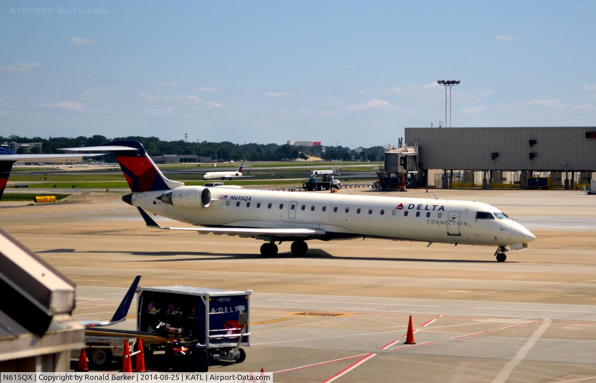 N615QX, 2002 Bombardier CRJ-701 (CL-600-2C10) Regional Jet C/N 10065, Taxi Atlanta