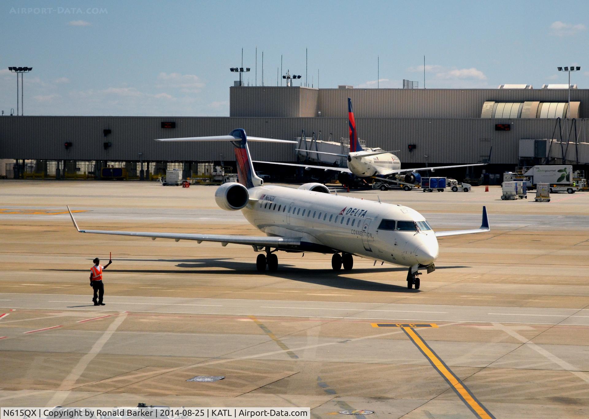 N615QX, 2002 Bombardier CRJ-701 (CL-600-2C10) Regional Jet C/N 10065, Taxi Atlanta