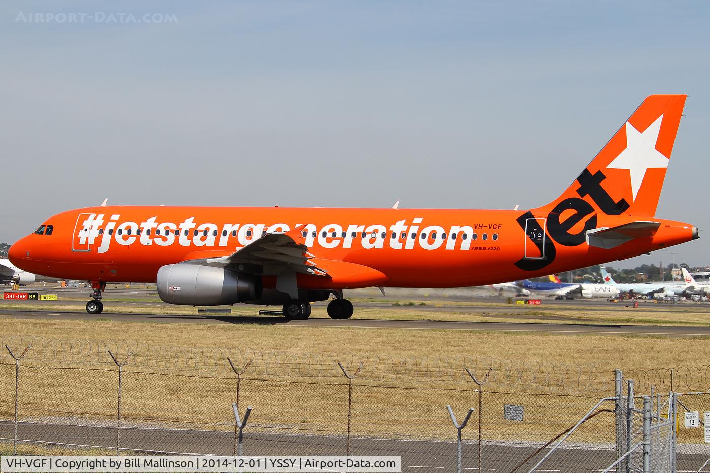 VH-VGF, 2010 Airbus A320-214 C/N 4497, taxiing to 34R