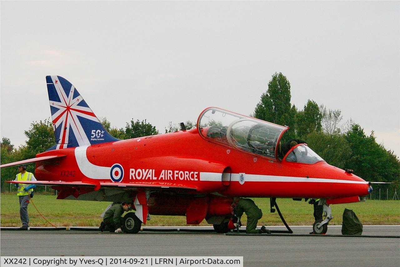 XX242, 1978 Hawker Siddeley Hawk T.1 C/N 078/312078, Royal Air Force Red Arrows Hawker Siddeley Hawk T.1A, Rennes-St Jacques airport (LFRN-RNS) Air show 2014