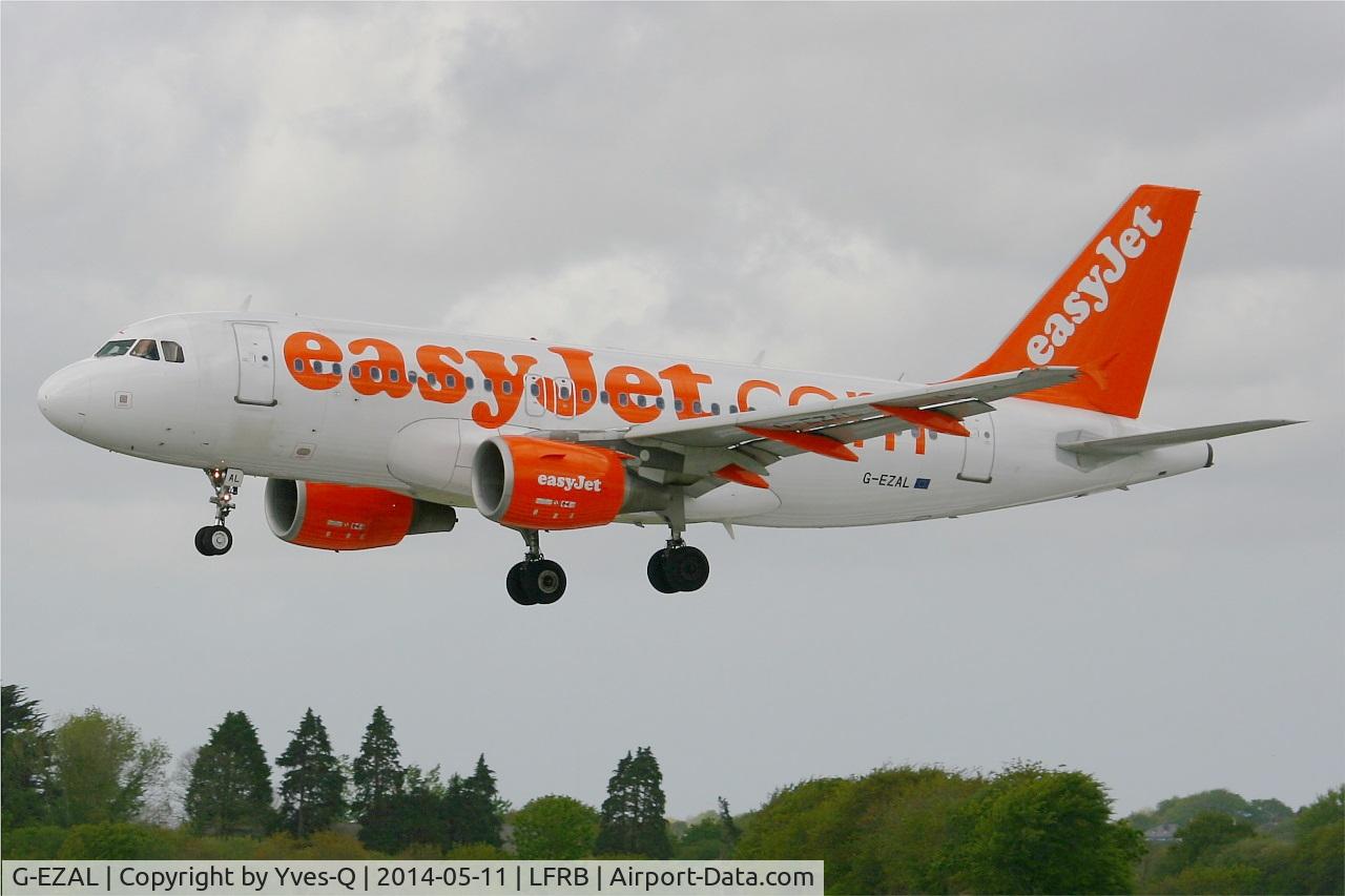 G-EZAL, 2006 Airbus A319-111 C/N 2754, Airbus A319-111, On final rwy 25L, Brest-Bretagne airport (LFRB-BES)
