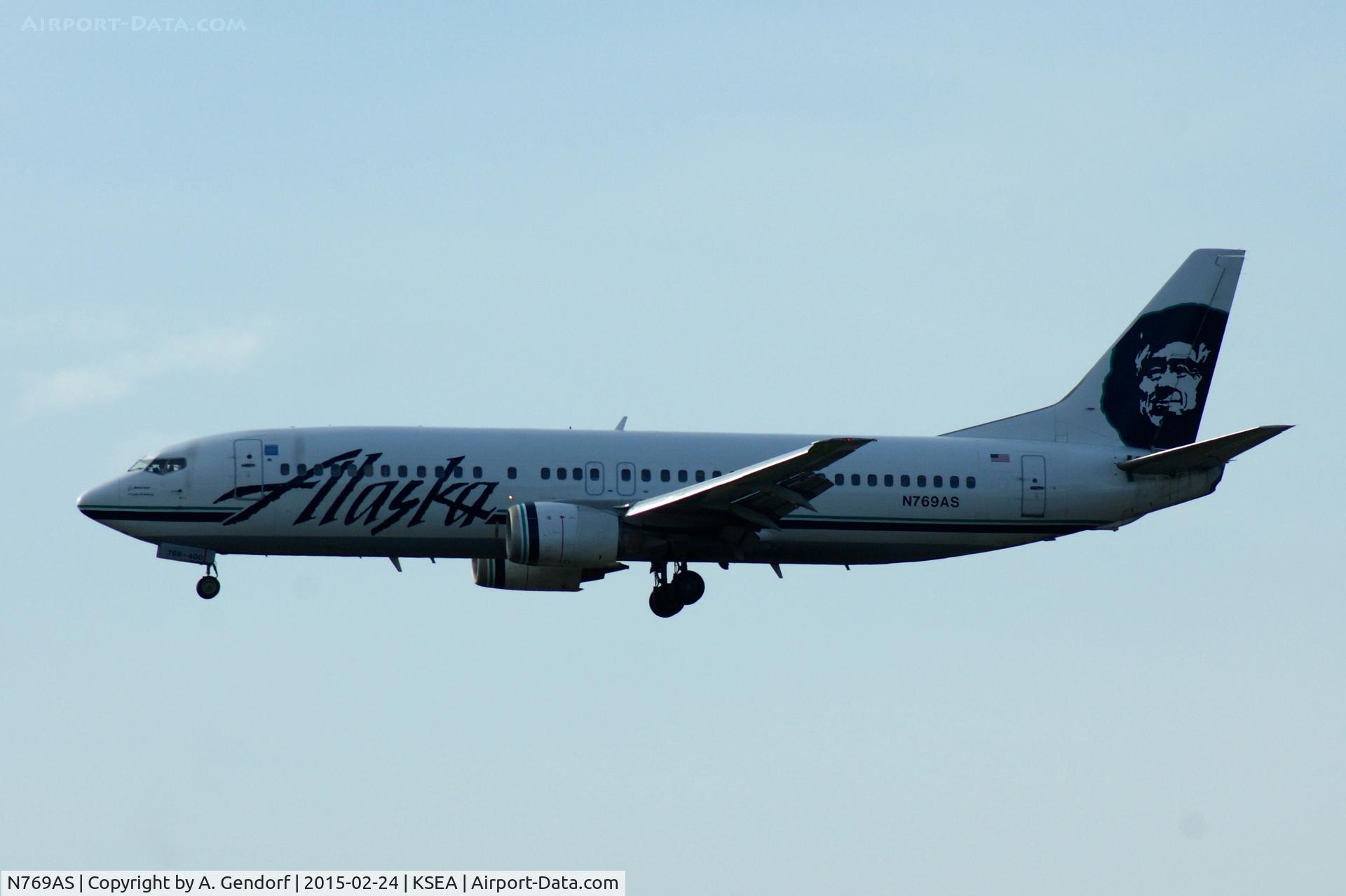 N769AS, 1993 Boeing 737-4Q8 C/N 25103, Alaska Airlines, seen here on short finals at Seattle-Tacoma In'l(KSEA)