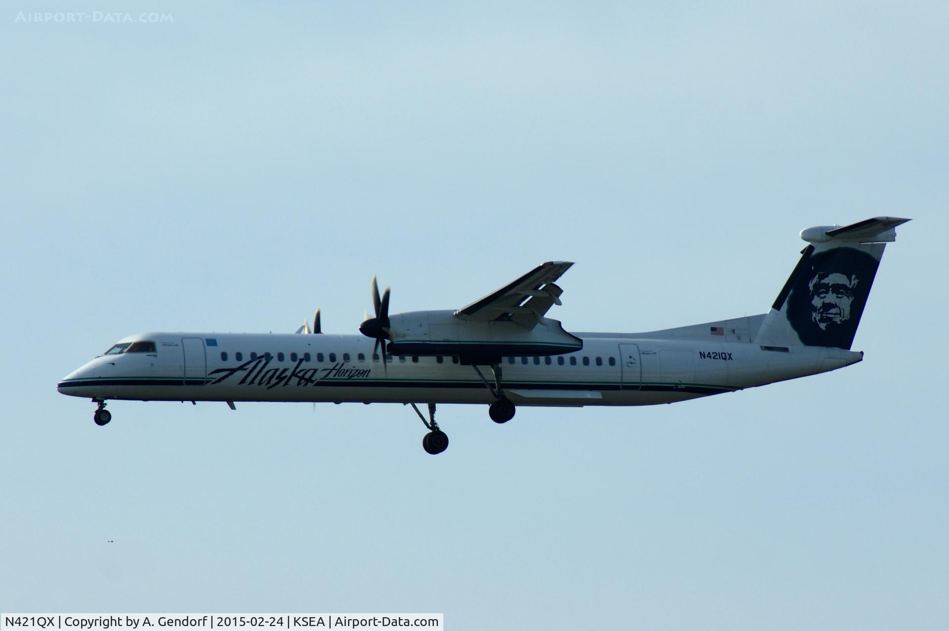 N421QX, 2007 De Havilland Canada DHC-8-402 Dash 8 C/N 4149, Horizon Air, is here on finals at Seattle-Tacoma Int'l(KSEA)