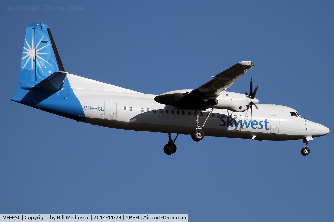 VH-FSL, 1992 Fokker 50 C/N 20249, finals to 21