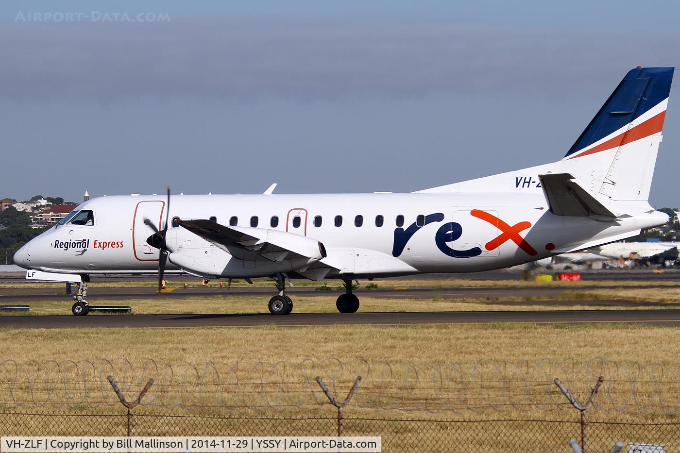 VH-ZLF, 1995 Saab 340B+ C/N 340B-374, taxiing to 34R