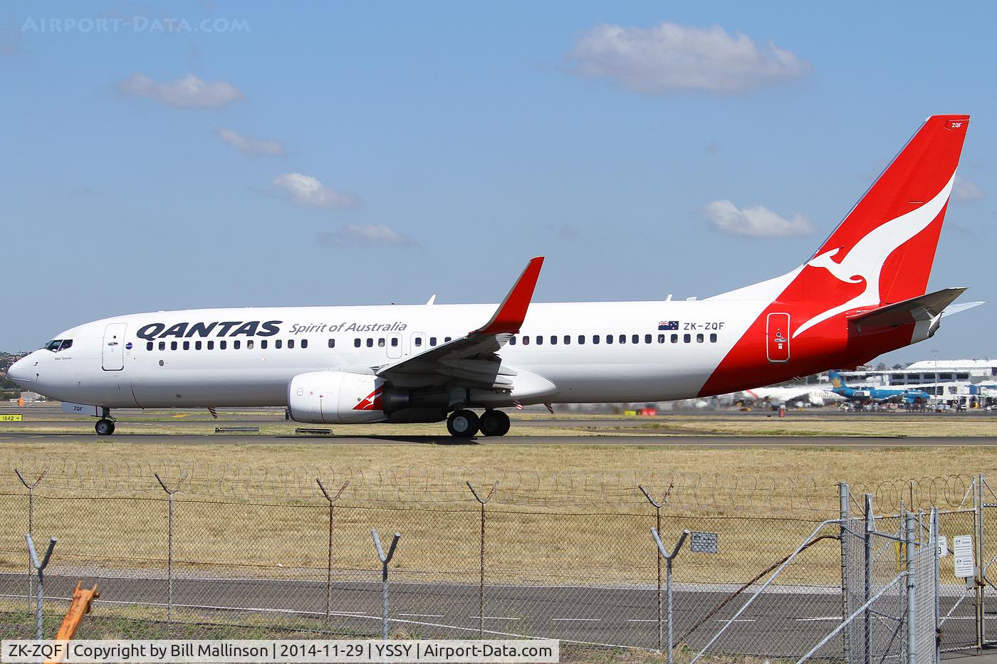 ZK-ZQF, 2011 Boeing 737-838 C/N 34204, taxiing to 34R