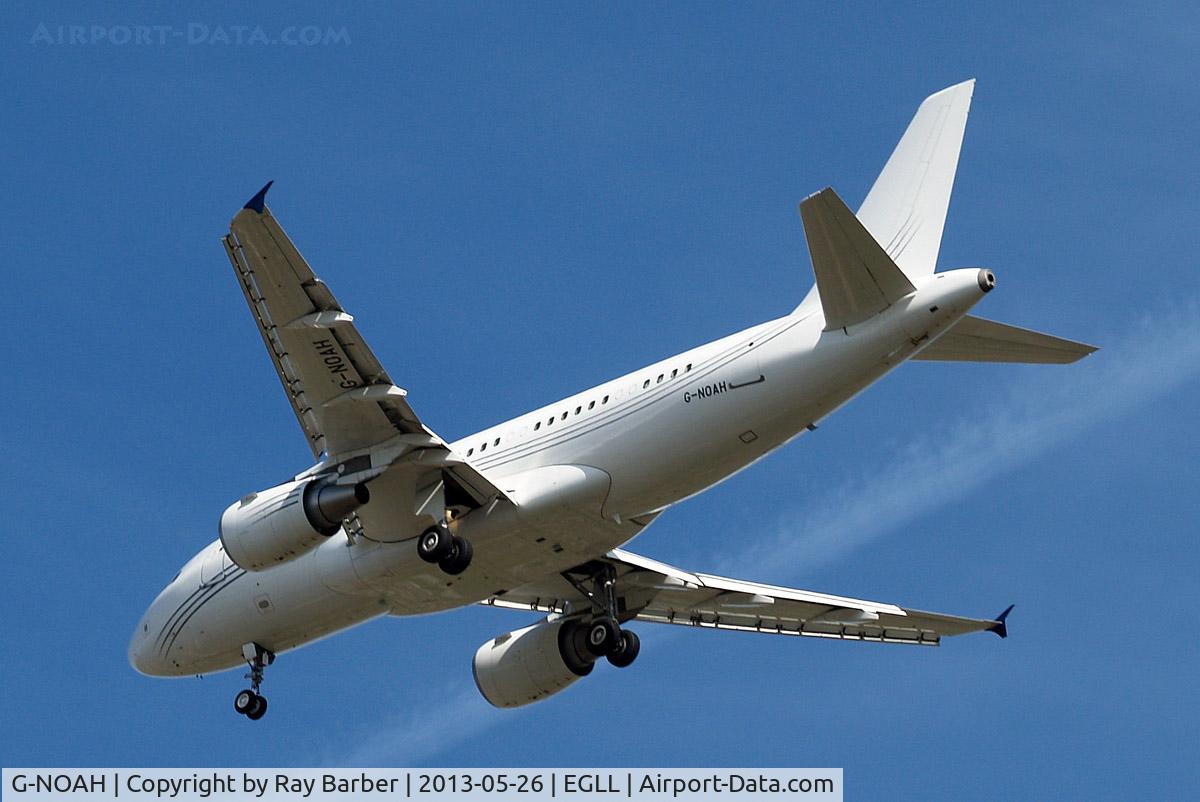 G-NOAH, 2009 Airbus A319-115CJ C/N 3826, Airbus A319-115CJ [3826] Home~G 26/05/2013. On approach 27R.