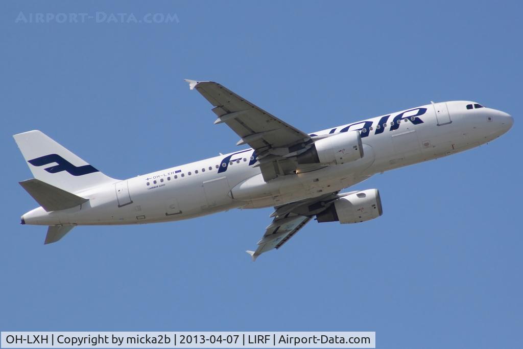 OH-LXH, 2002 Airbus A320-214 C/N 1913, Take off