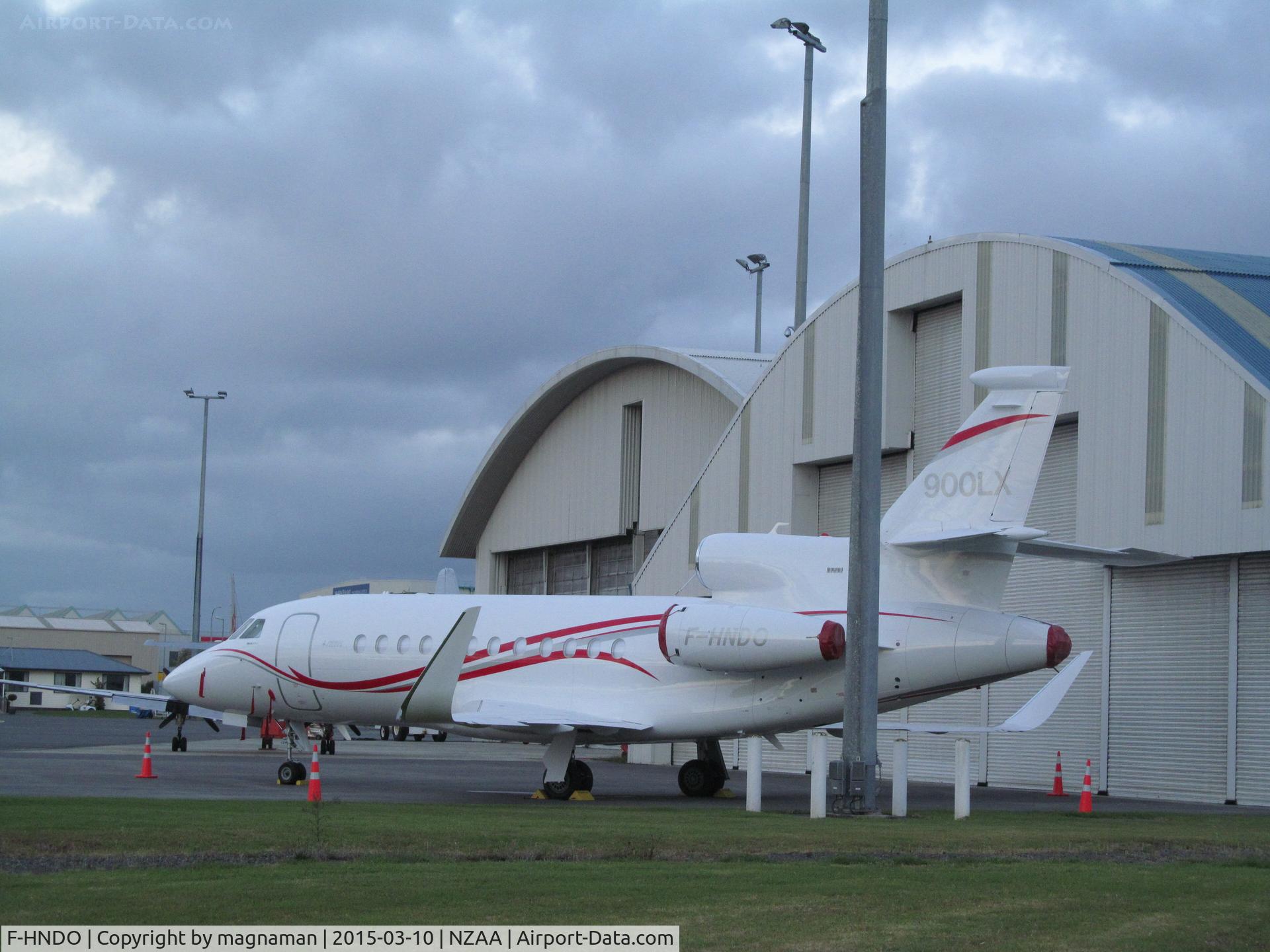 F-HNDO, 2008 Dassault Falcon 900LX C/N 281, At NZAA after night before arrival. Possibly a demo aircraft?