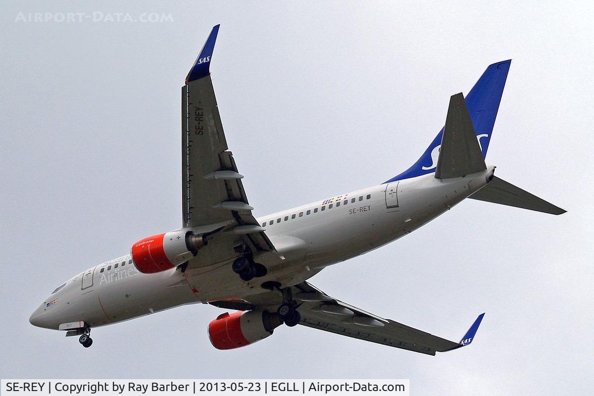 SE-REY, 2002 Boeing 737-76N C/N 32737, Boeing 737-76N [32737] (SAS Scandinavian Airlines) Home~G 23/05/2013. On approach 27R.