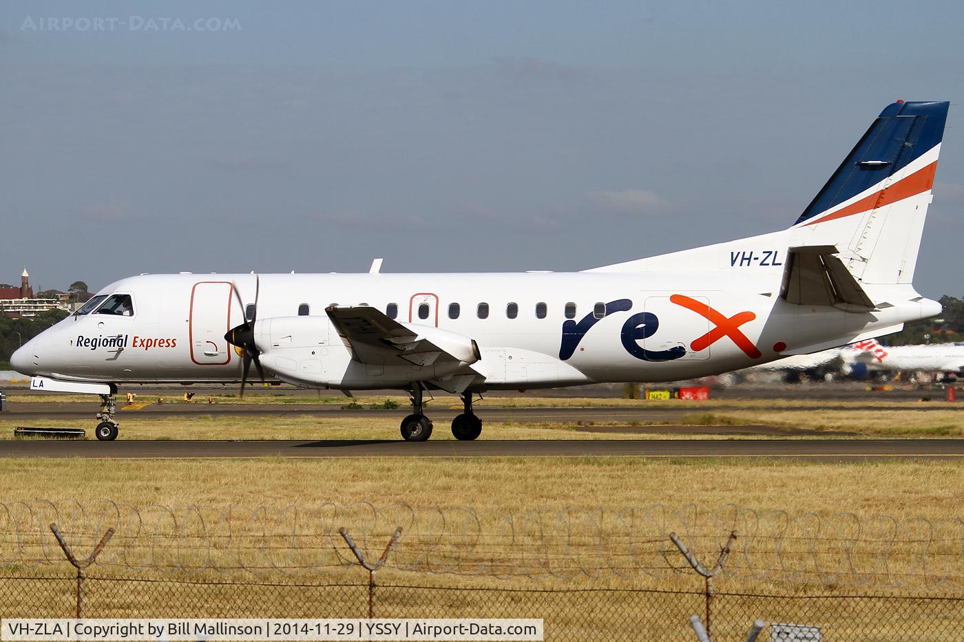 VH-ZLA, 1995 Saab SF340B C/N 340B-371, taxiing to 34R