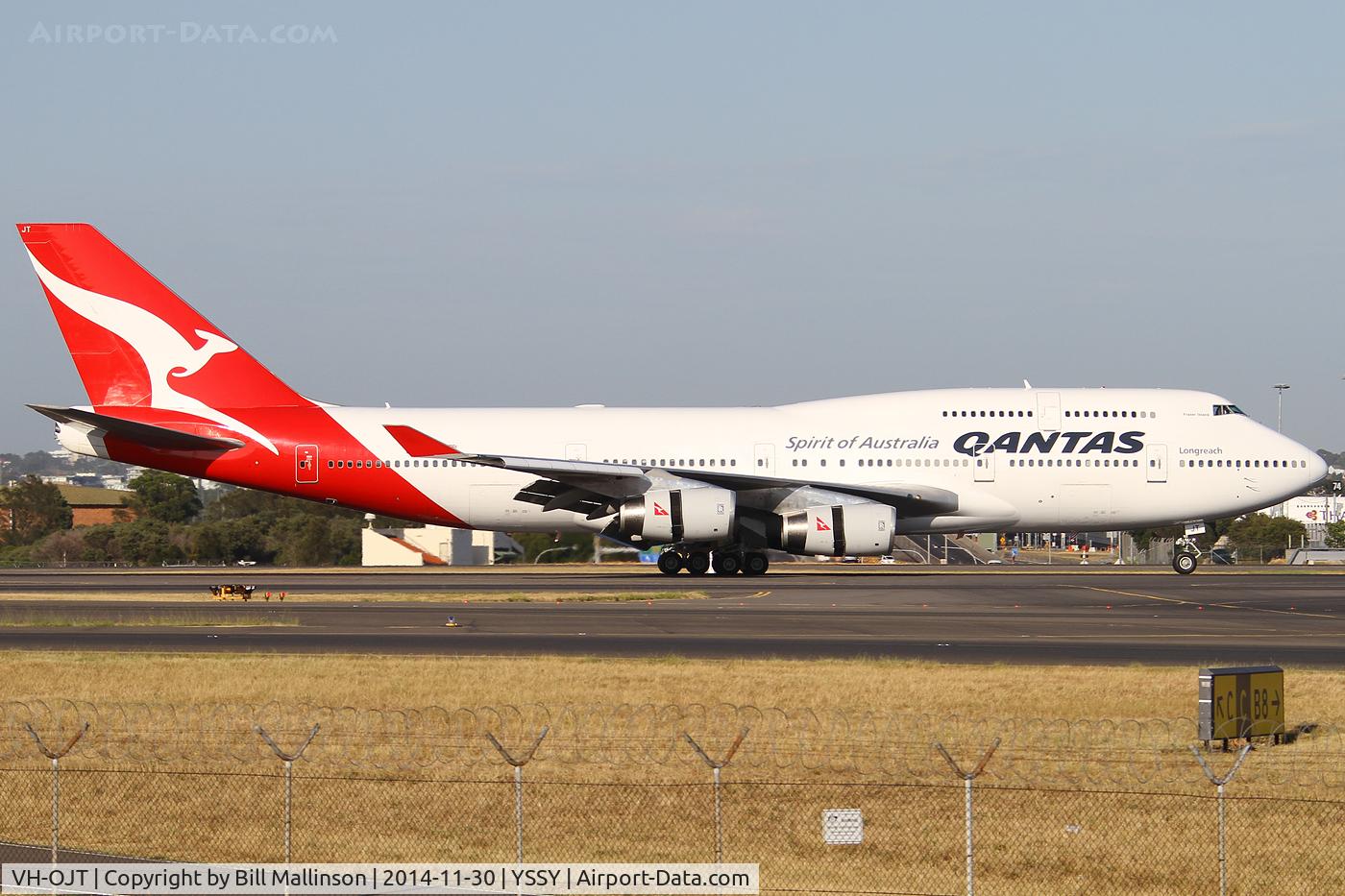 VH-OJT, 1999 Boeing 747-438 C/N 25565, taxiing from 34L
