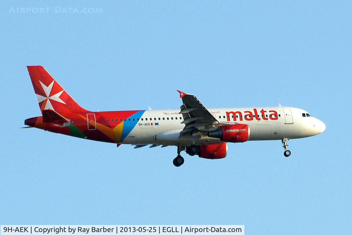 9H-AEK, 2004 Airbus A320-211 C/N 2291, Airbus A320-214 [2291] (Air Malta) Home~G 25/05/2013. On approach 27L.