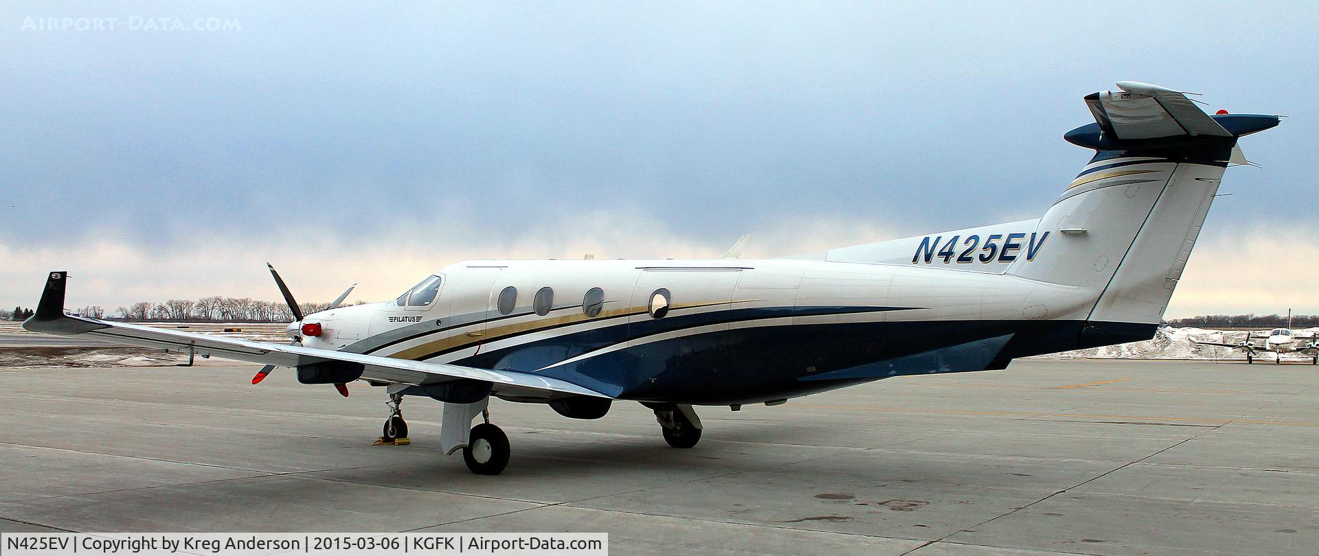 N425EV, 2005 Pilatus PC-12/45 C/N 674, Pilatus PC-12 on the ramp in Grand Forks, ND.