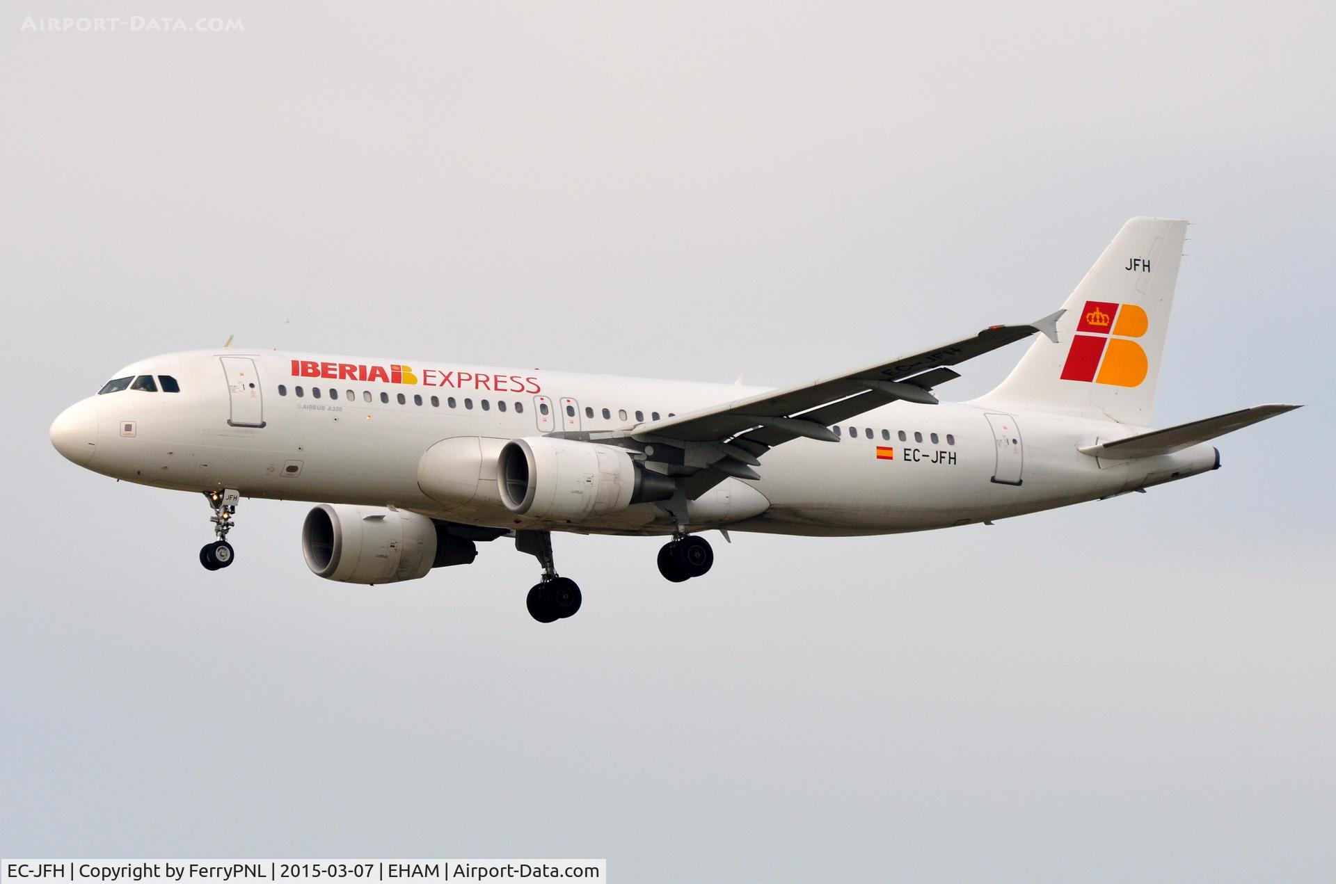EC-JFH, 2003 Airbus A320-214 C/N 2104, Iberia Express A320 landing