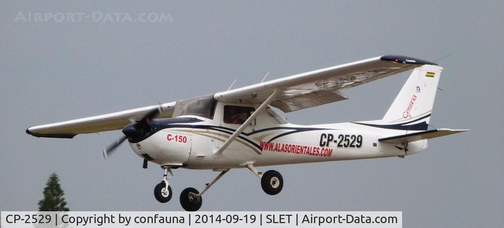 CP-2529, Cessna 150 C/N 15075657, Landing at El Trompillo