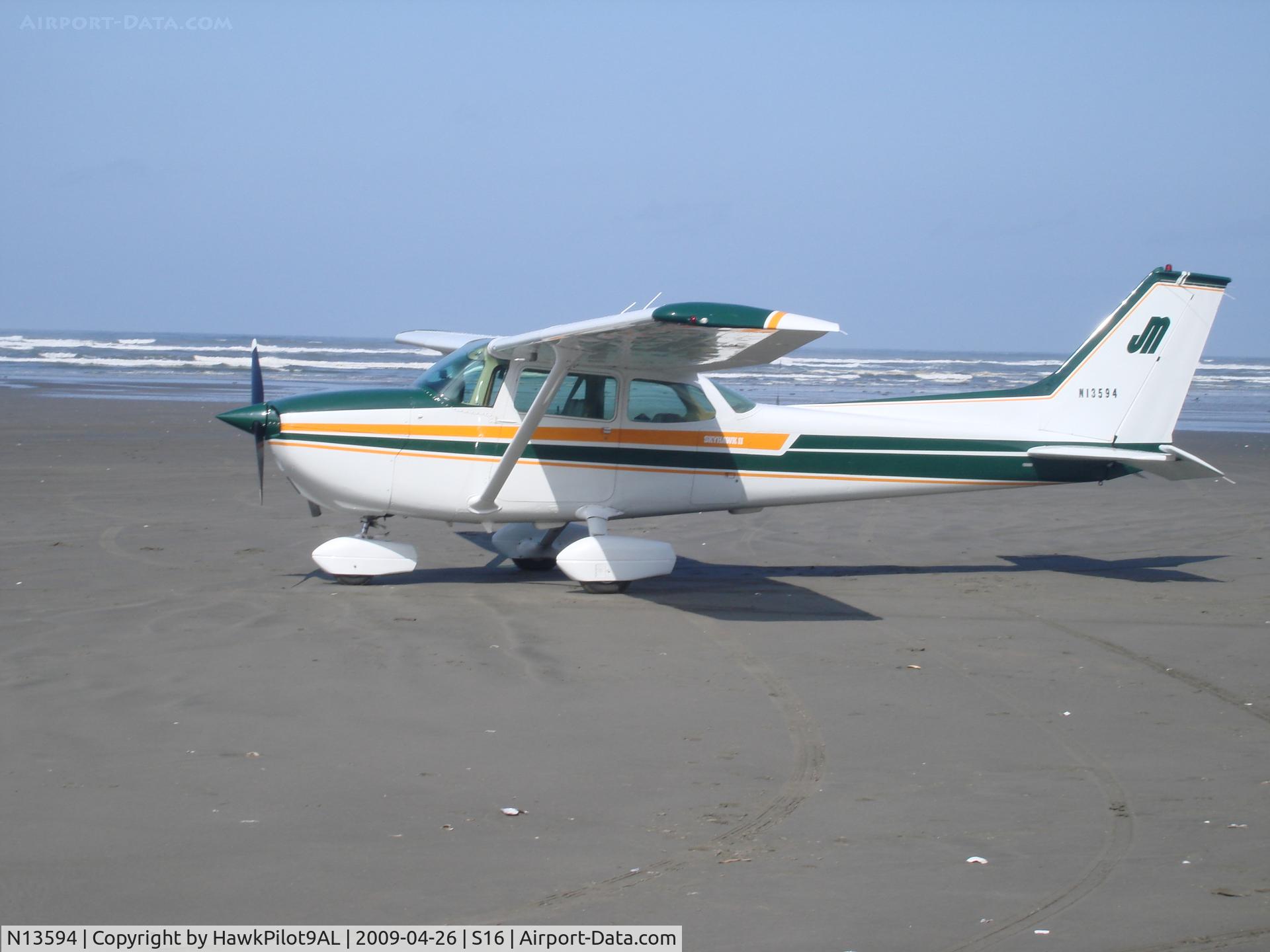 N13594, 1973 Cessna 172M C/N 17262867, N13594
