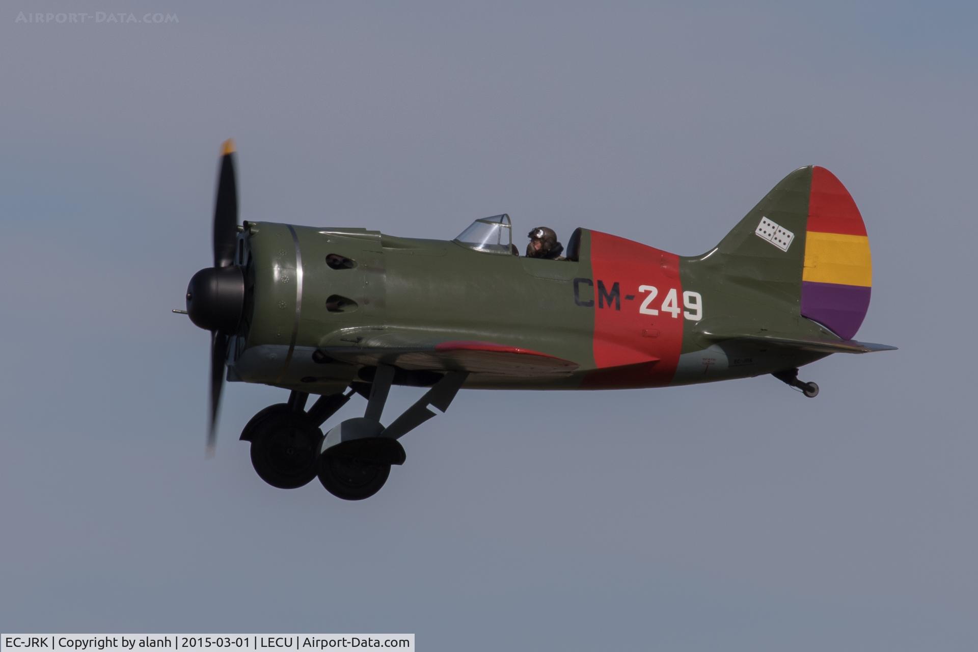 EC-JRK, 1939 Polikarpov I-16 Type 24 C/N 2421039, Landing after a monthly air display of the Fundación Infante de Orleans, at Cuatro Viantos, Madrid. According to the pilot, landing and taxying are especially tricky as there is no forward view at all over that massive engine.