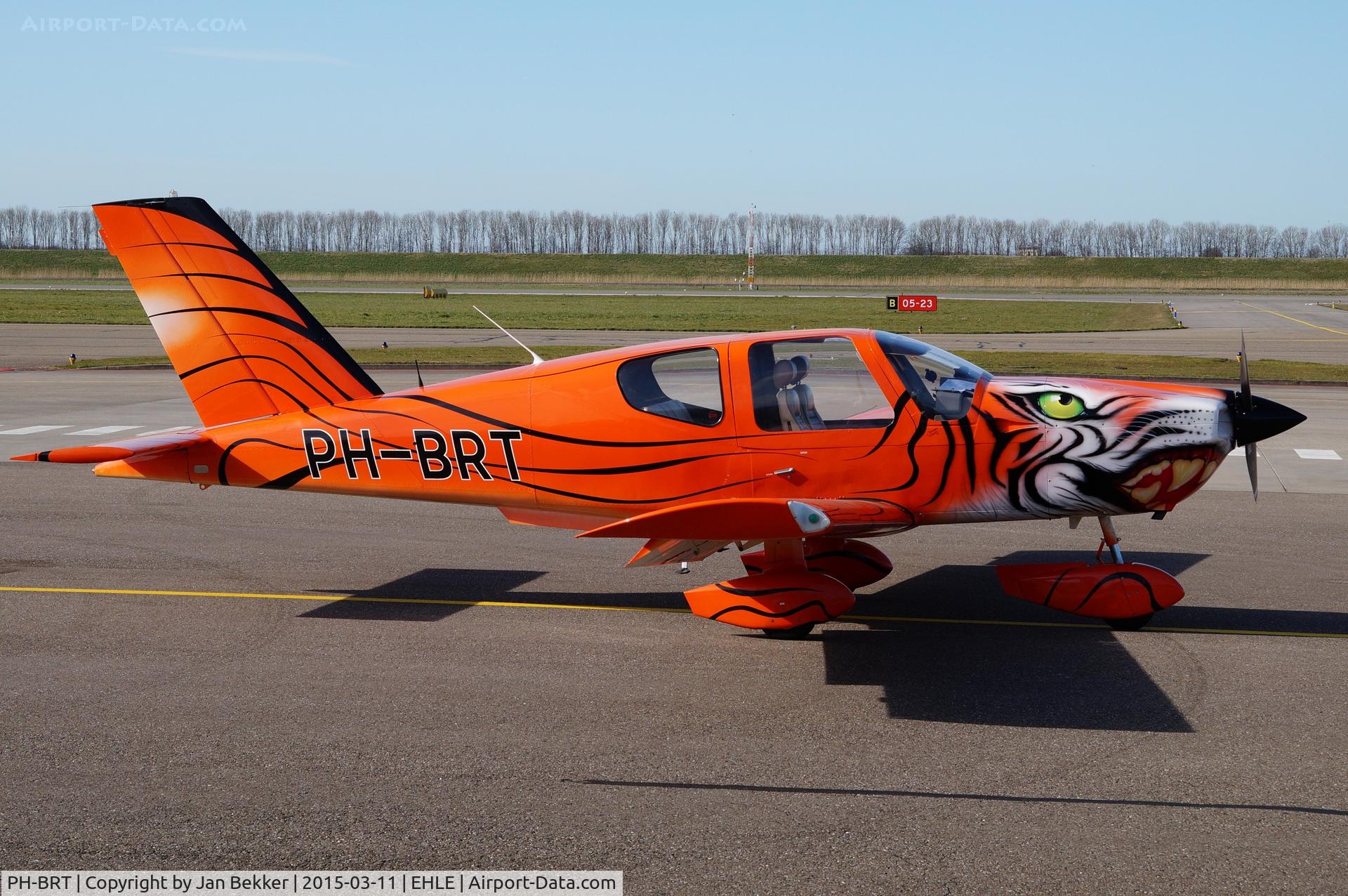 PH-BRT, Socata TB-9 Tampico C/N 125, Lelystad Airport. New outfit.
