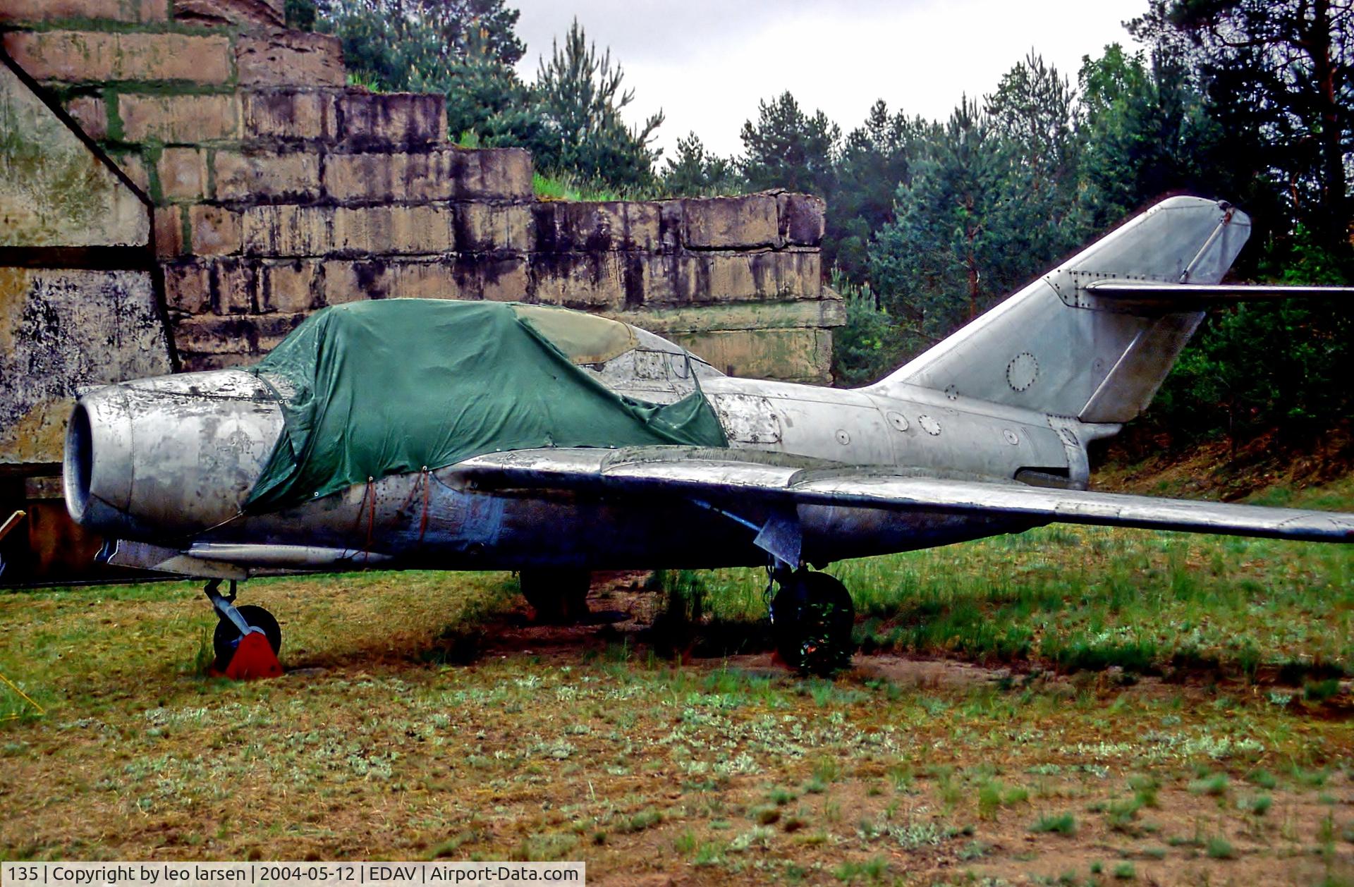 135, Mikoyan-Gurevich MiG-15 UTI C/N 722650, Finow Air Museum 12.5.04
