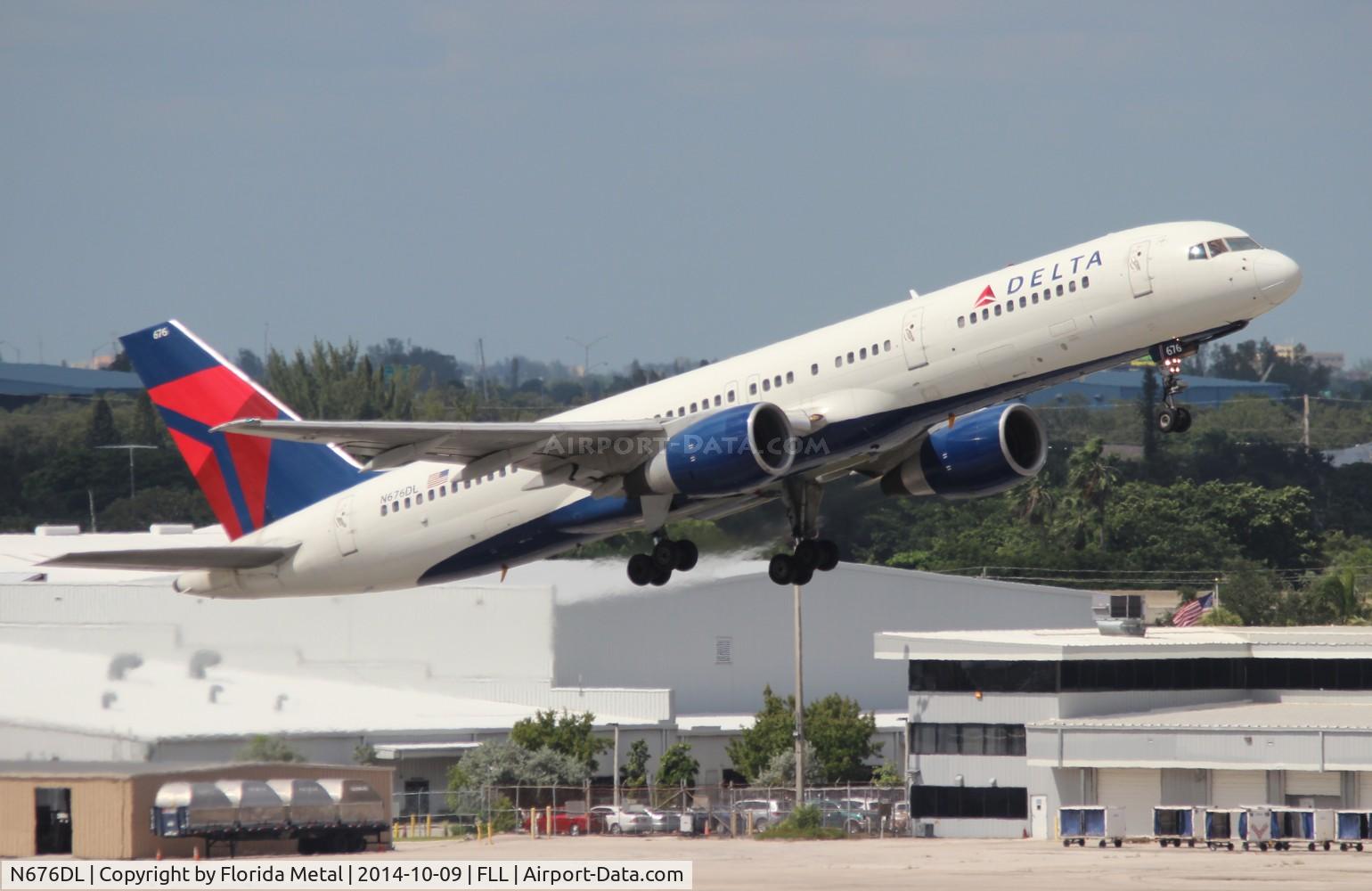 N676DL, 1992 Boeing 757-232 C/N 25981, Delta 757-200