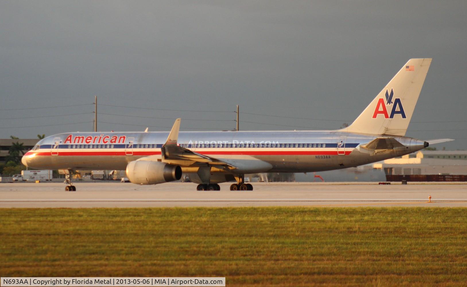 N693AA, 1994 Boeing 757-223 C/N 26973, American