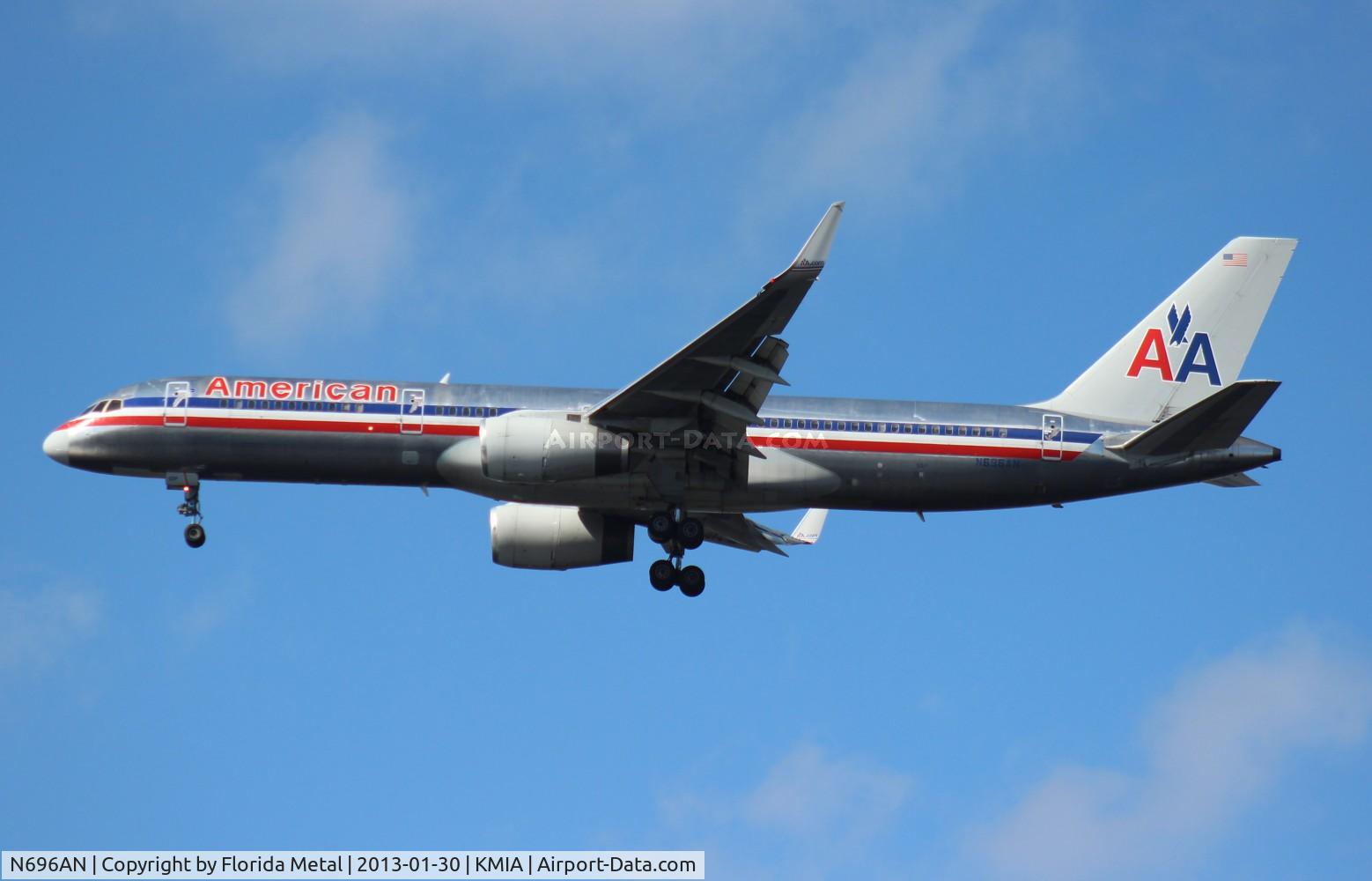 N696AN, 1994 Boeing 757-223 C/N 26976, American