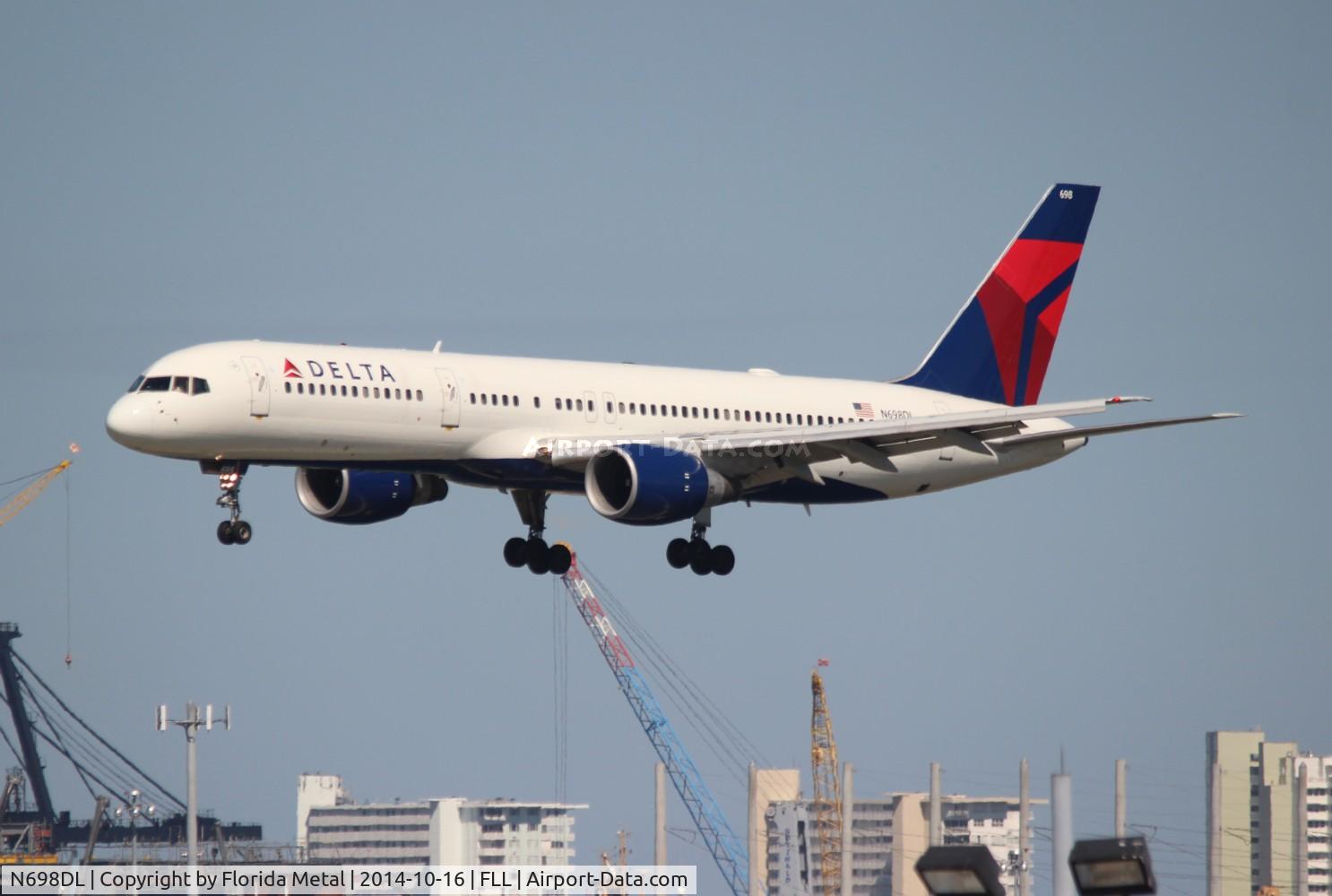 N698DL, 1999 Boeing 757-232 C/N 29911, Delta