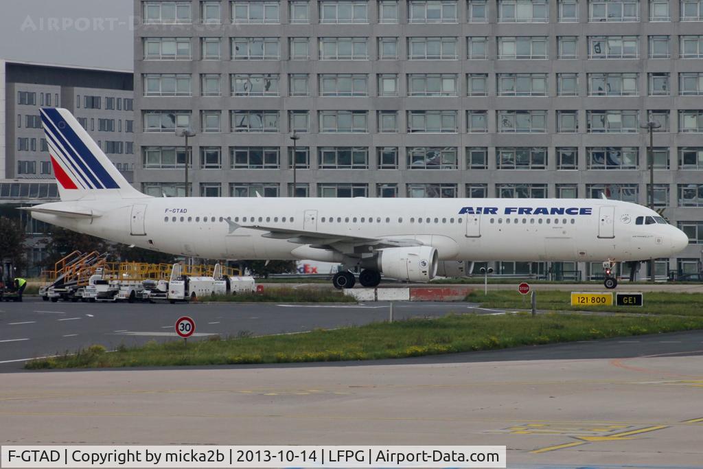 F-GTAD, 1998 Airbus A321-211 C/N 0777, Taxiing. Scrapped in february 2025.