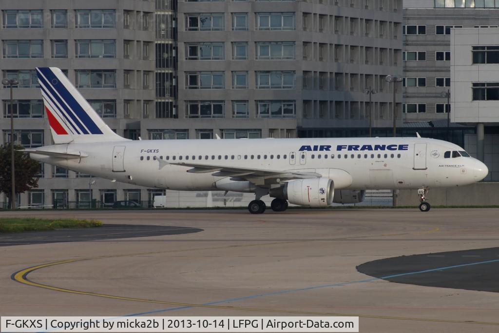 F-GKXS, 2009 Airbus A320-214 C/N 3825, Taxiing