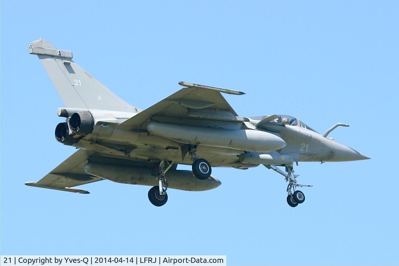 21, Dassault Rafale M C/N 21, Dassault Rafale M, Short appoach rwy 08, Landivisiau Naval Air Base (LFRJ)