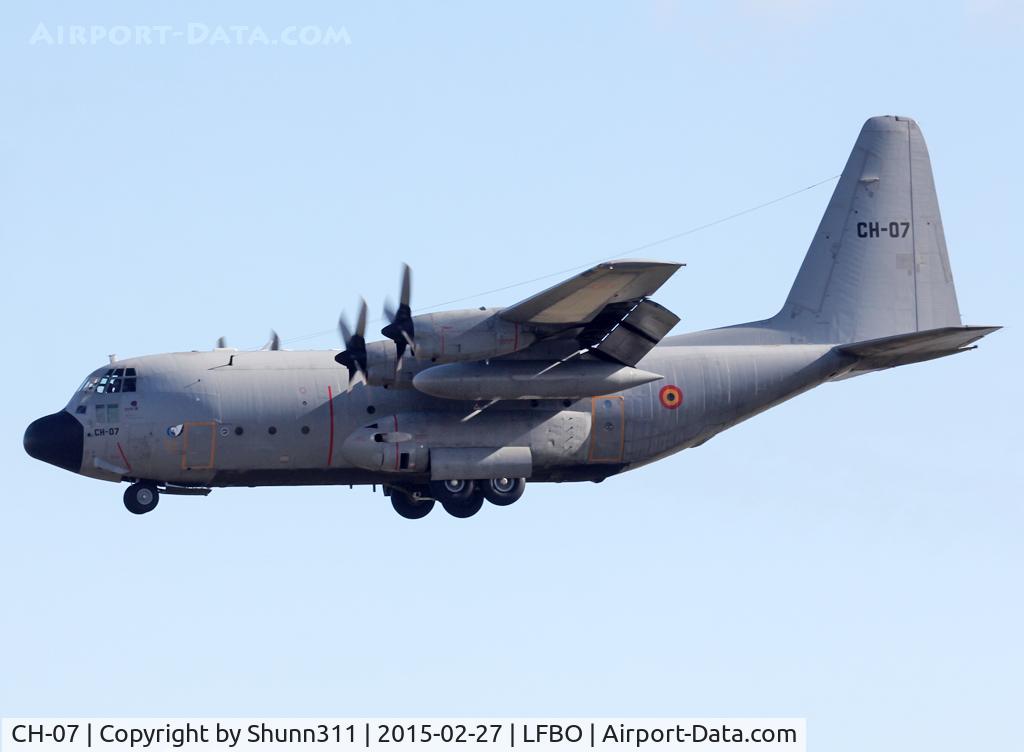 CH-07, 1971 Lockheed C-130H Hercules C/N 382-4476, Landing rwy 32L