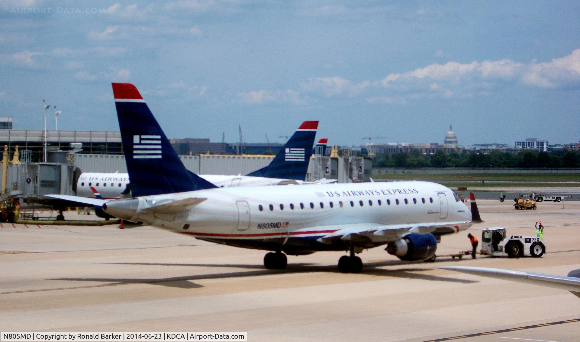 N805MD, 2004 Embraer 170SU (ERJ-170-100SU) C/N 17000018, Pushback DCA