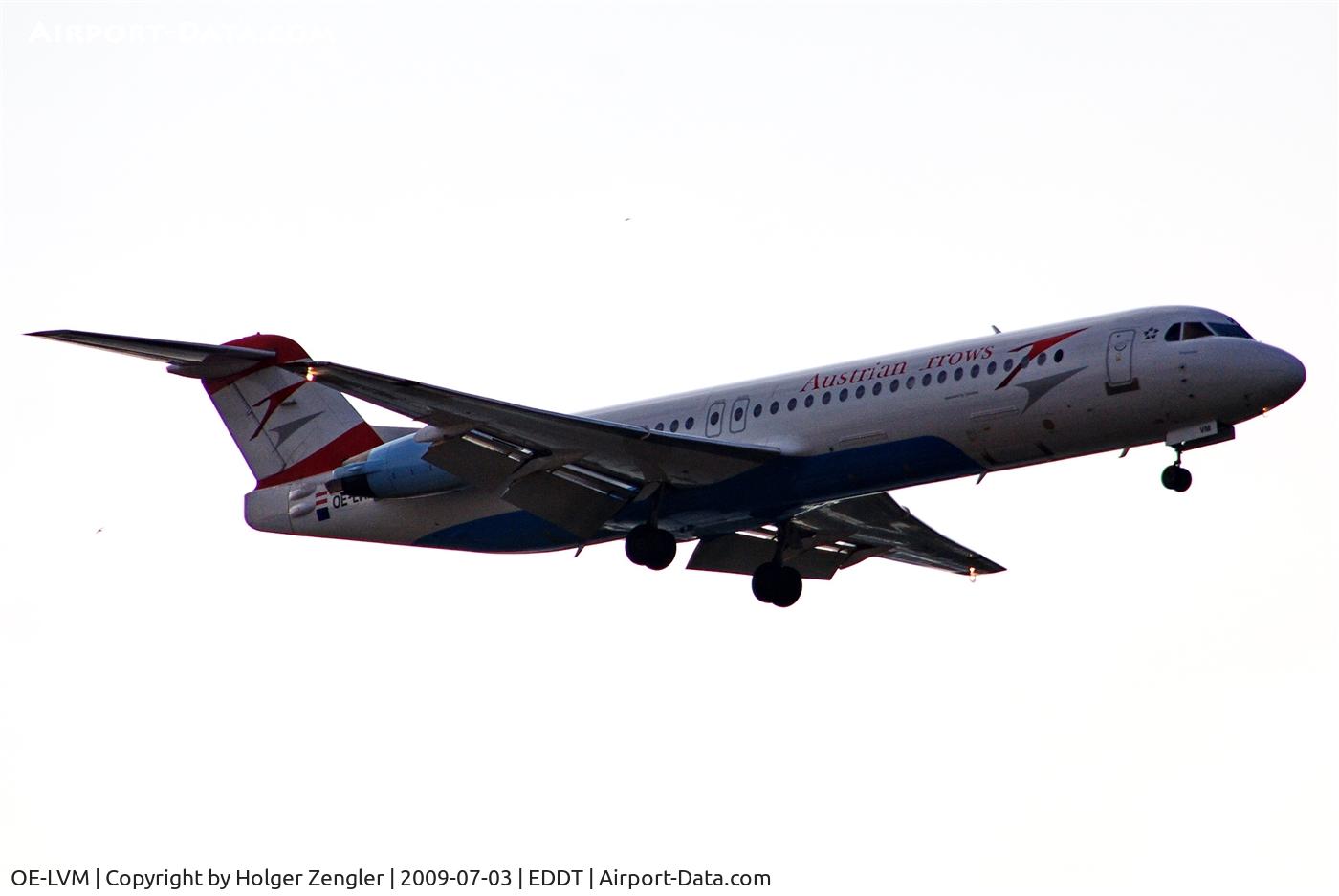 OE-LVM, 1991 Fokker F100 (F-28-0100) C/N 11361, Final for TXL...