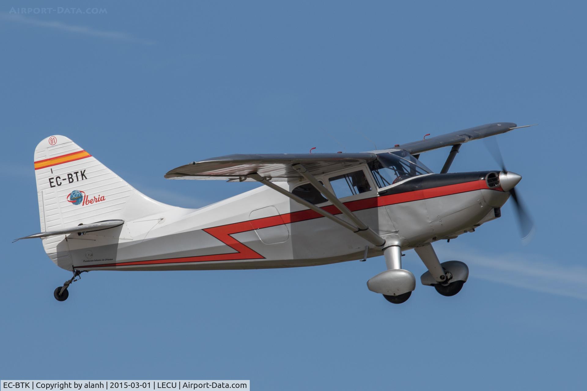 EC-BTK, 1948 Stinson 108 Voyager C/N 108-4226, At a monthly flying display of the Fundación Infante de Orleans collection at Cuatro Vientos, Madrid.