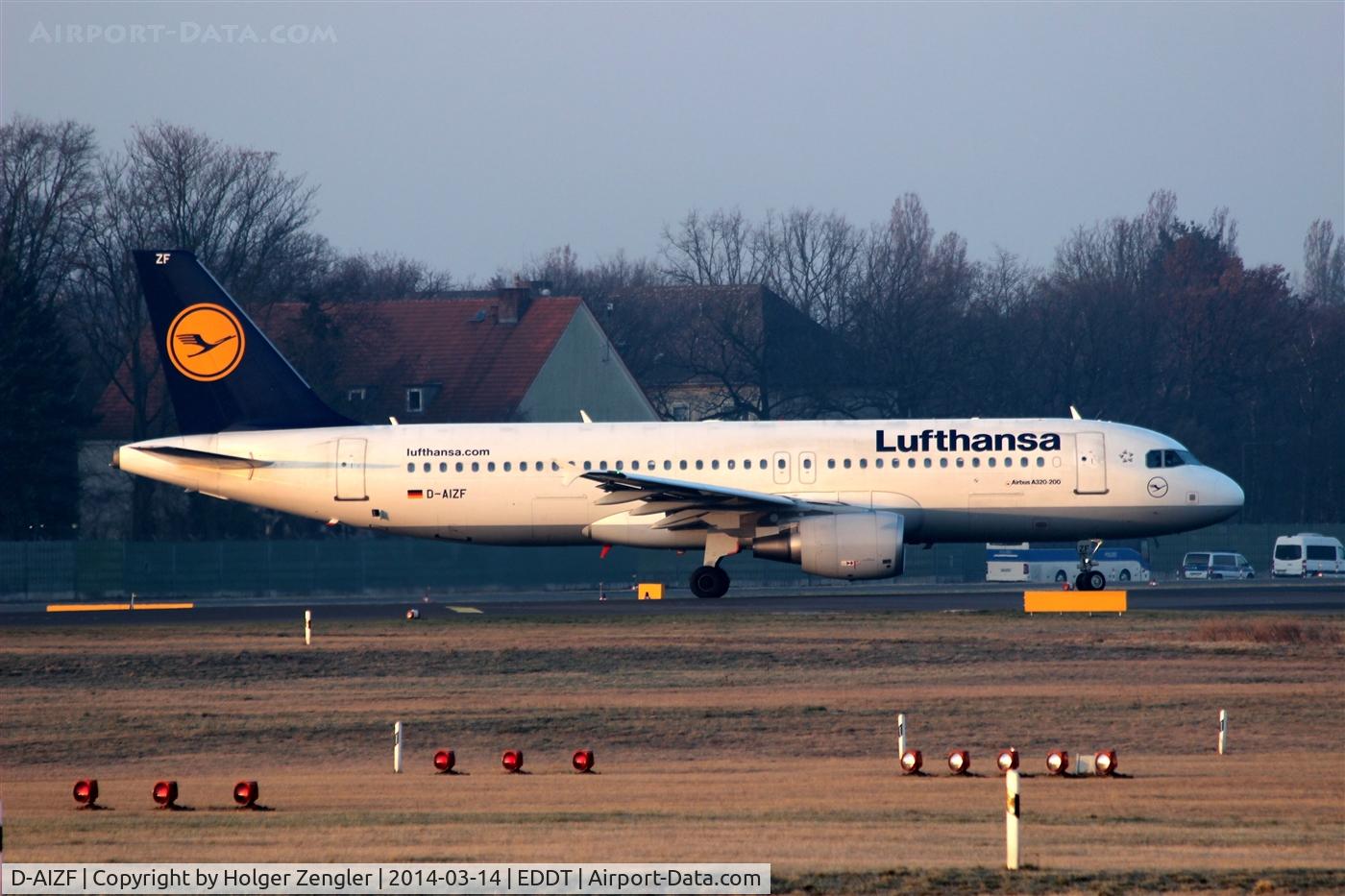 D-AIZF, 2010 Airbus A320-214 C/N 4289, Waiting for the voice from Tower......