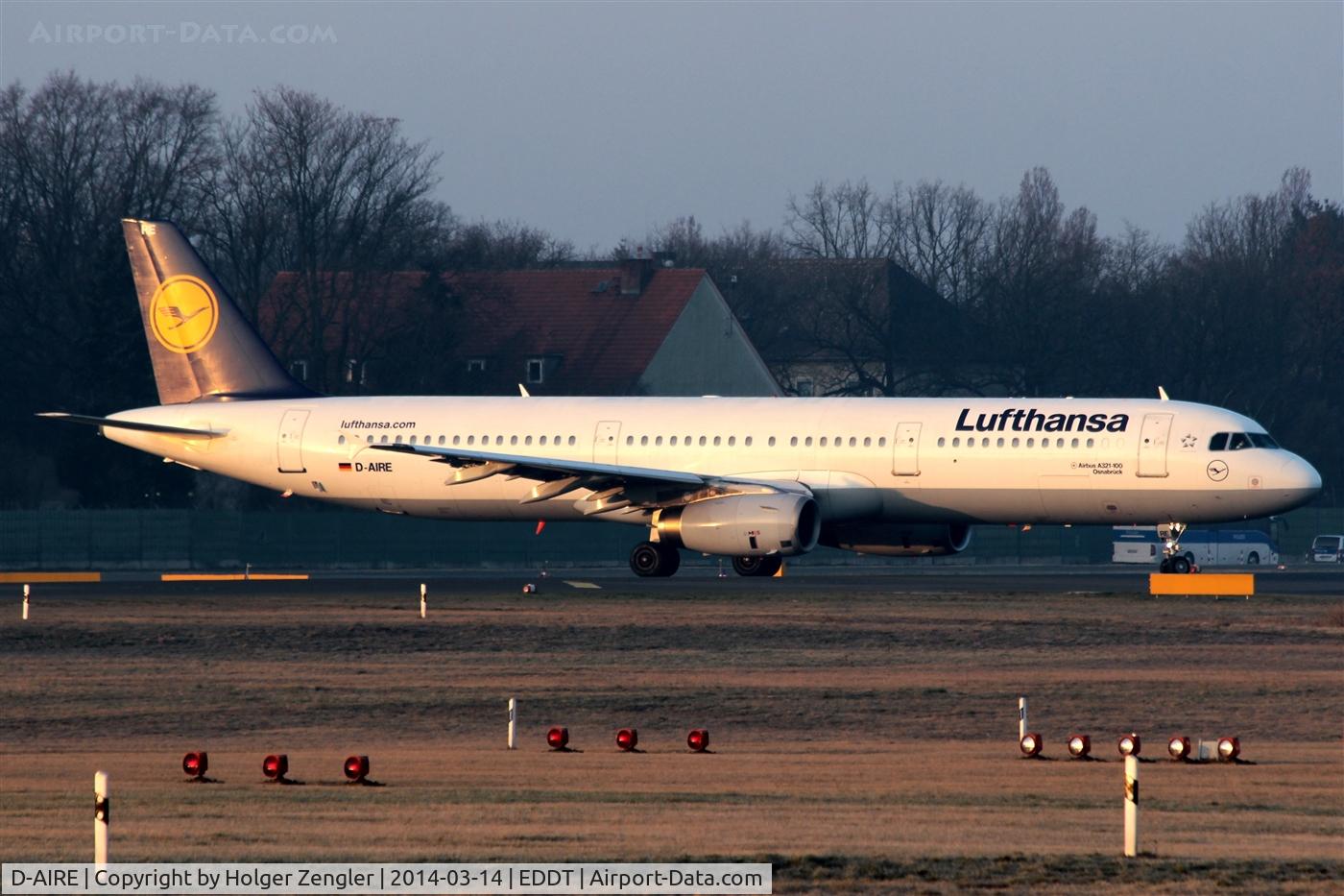 D-AIRE, 1994 Airbus A321-131 C/N 0484, Expecting a take off on rwy 26R...