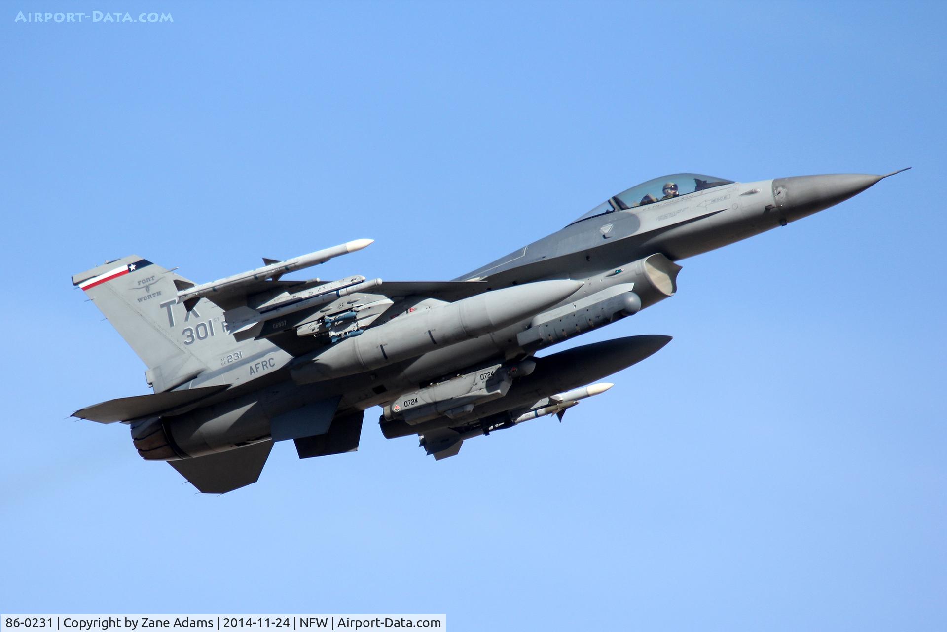 86-0231, 1986 General Dynamics F-16C Fighting Falcon C/N 5C-337, Departing NAS Fort Worth