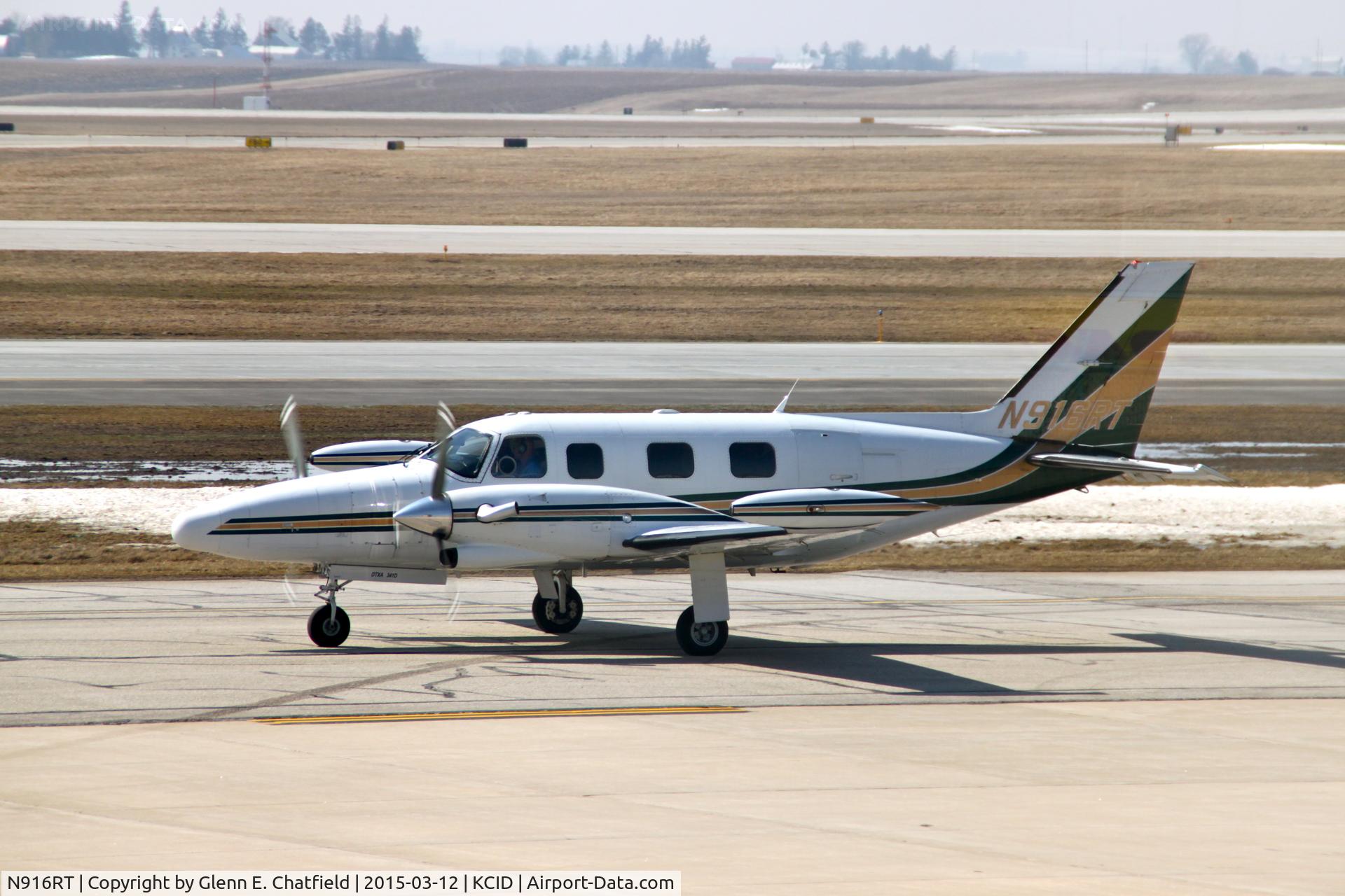 N916RT, 1981 Piper PA-31T2 C/N 31T-8166041, Taxiing for departure