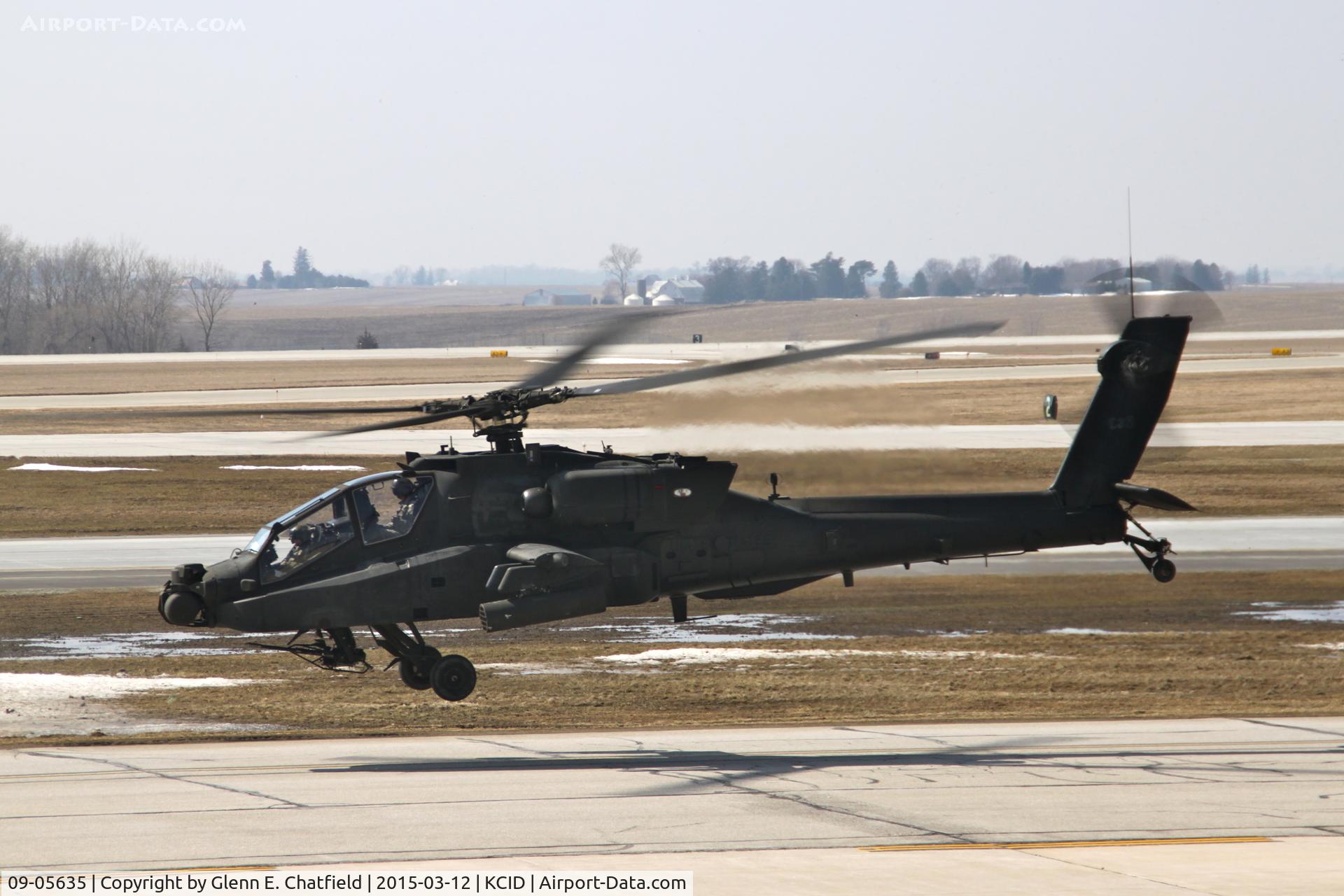 09-05635, 2011 Boeing AH-64D Apache C/N PVD635, On departure