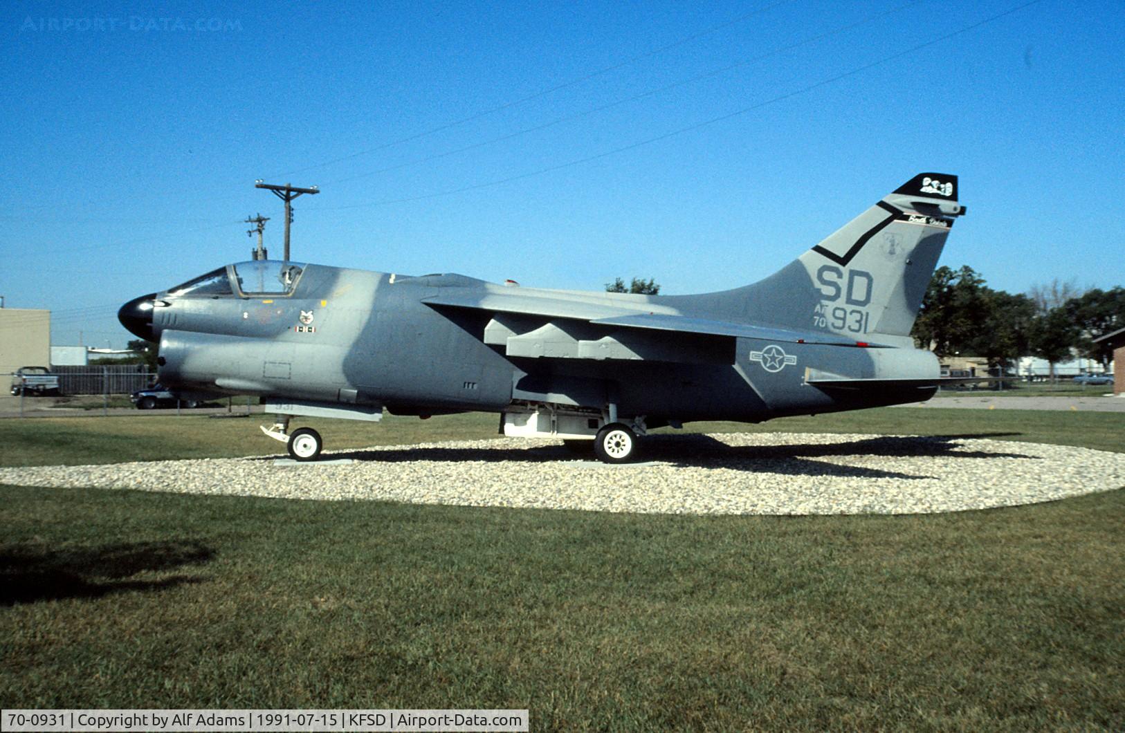 70-0931, 1970 LTV A-7D  Corsair 2 C/N D-077, At the Air National Guard Base, Sioux Falls, South Dakota in 1991.