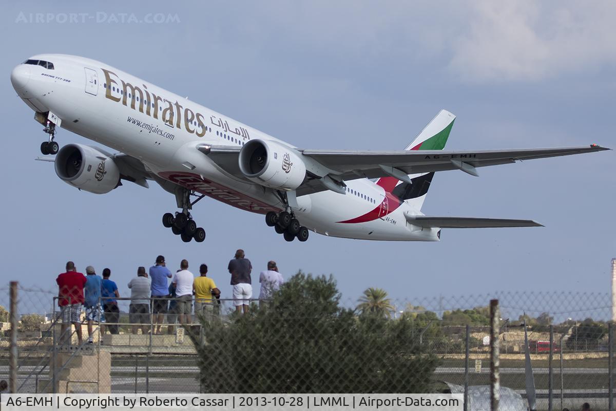 A6-EMH, 1997 Boeing 777-21H/ER C/N 27251, Takeoff 31