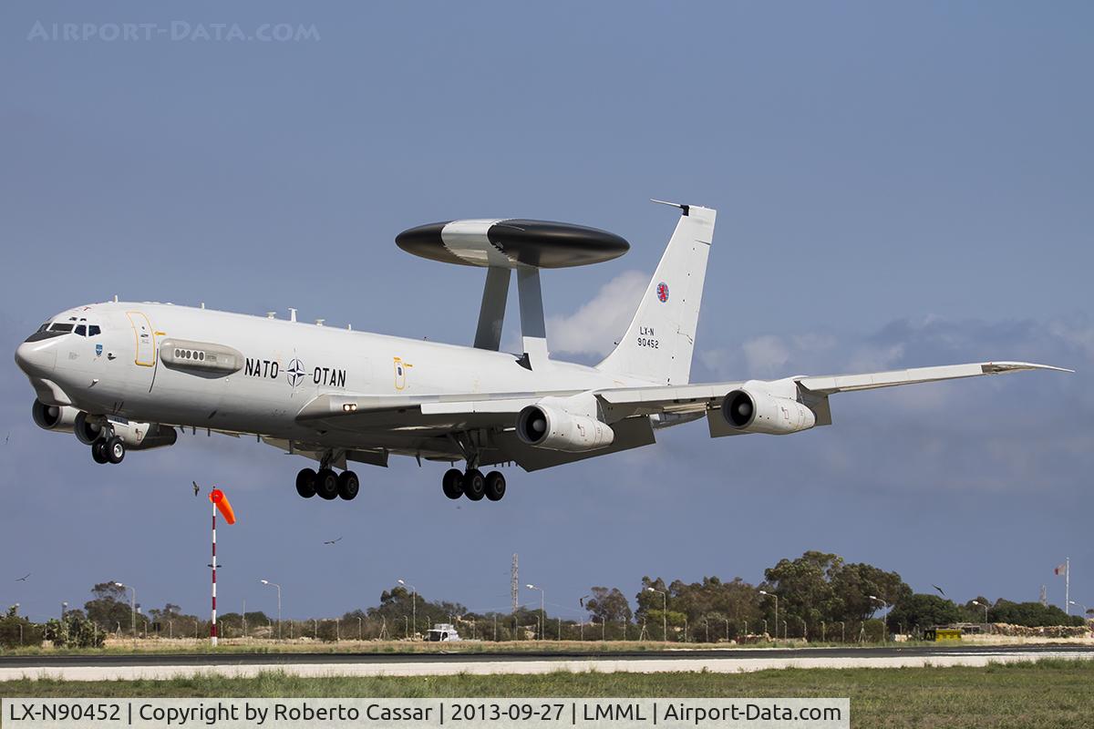 LX-N90452, 1983 Boeing E-3A Sentry C/N 22847, Landing 31