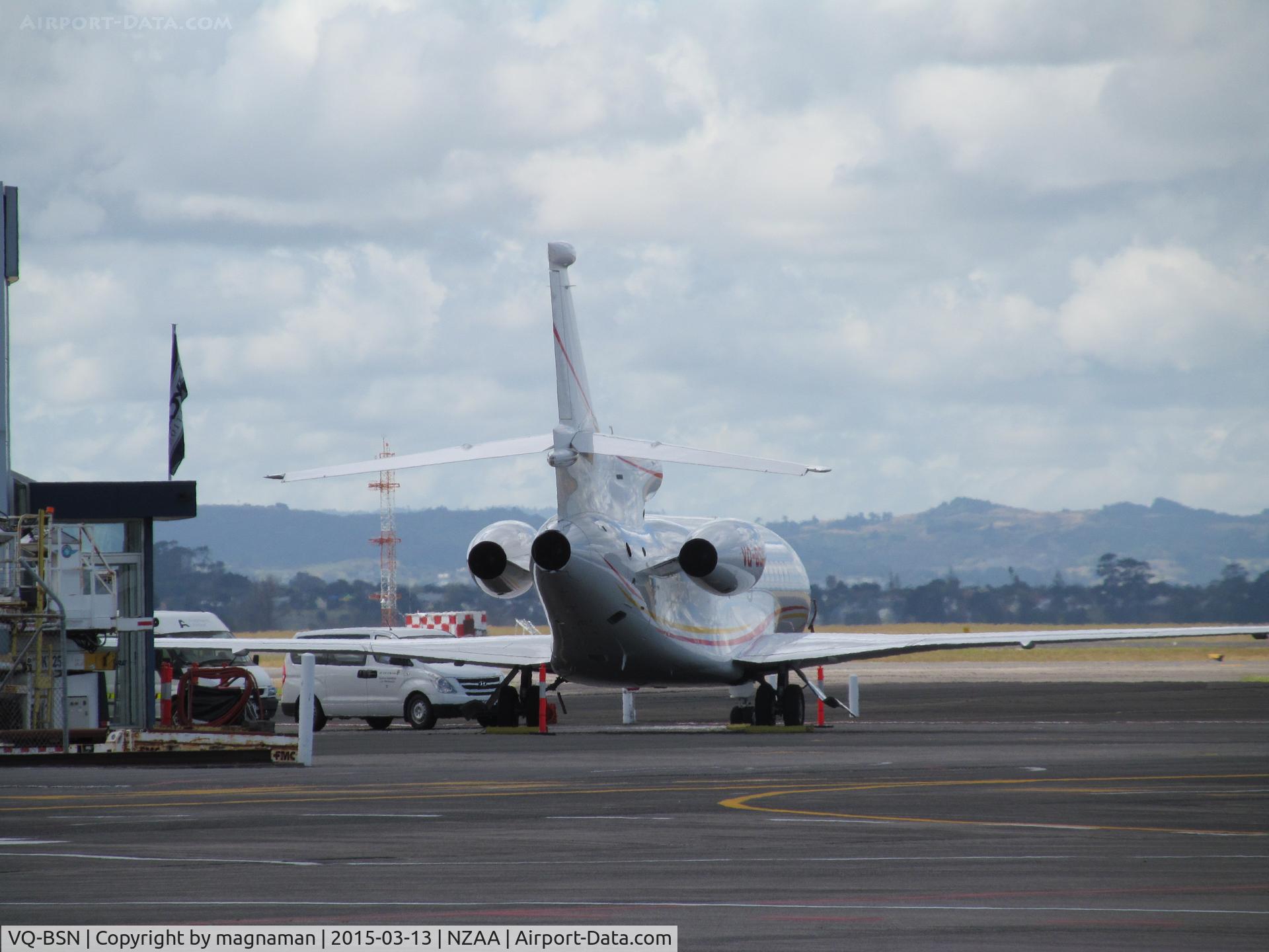 VQ-BSN, 2009 Dassault Falcon 7X C/N 58, very awkward parking spot to get a decent photo
