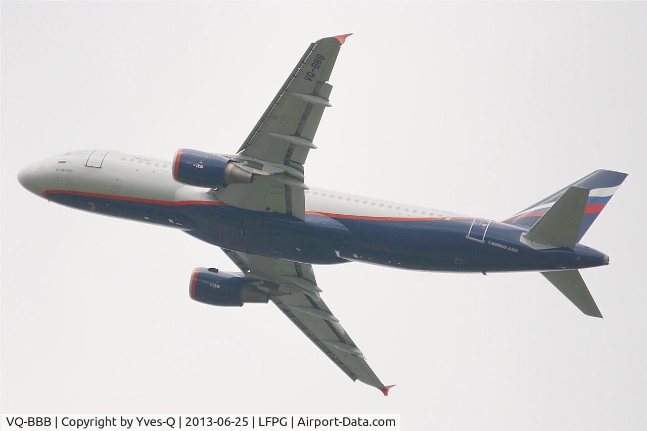 VQ-BBB, 2009 Airbus A320-214 C/N 3823, Airbus A320-214, Take off rwy 27L, Roissy Charles De Gaulle airport (LFPG-CDG)