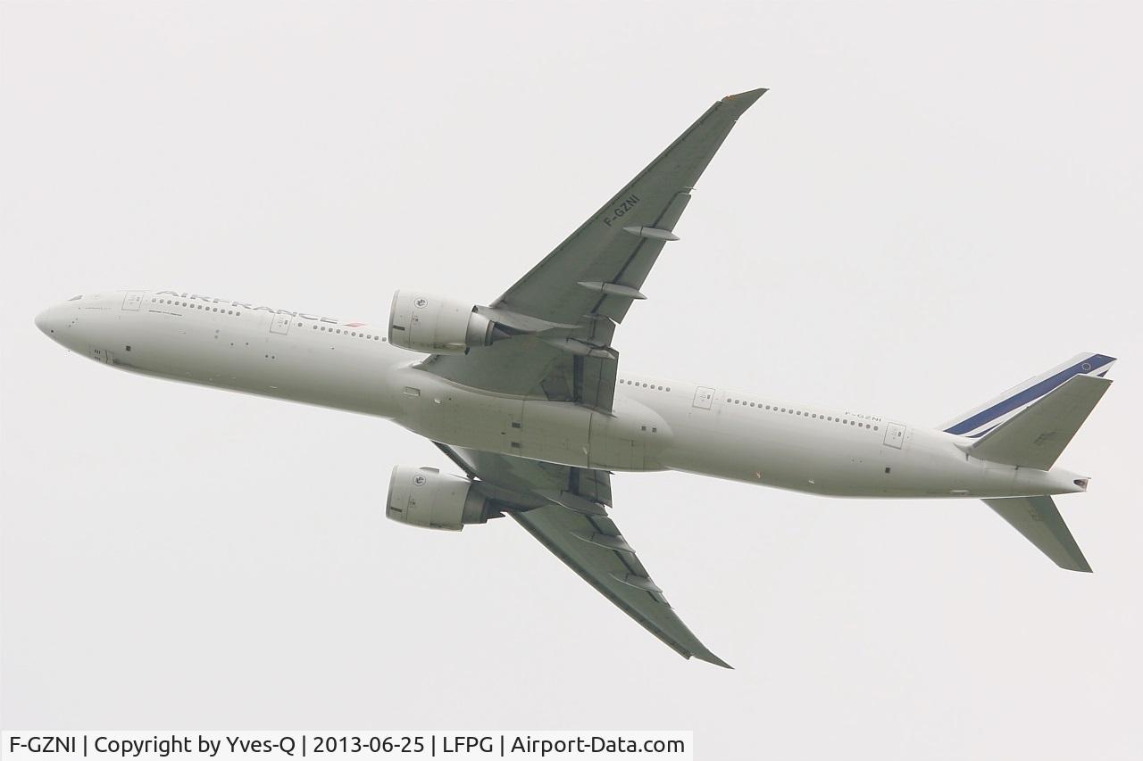 F-GZNI, 2011 Boeing 777-328/ER C/N 39973, Boeing 777-328(ER), Take off rwy 27L, Roissy Charles De Gaulle airport (LFPG-CDG)