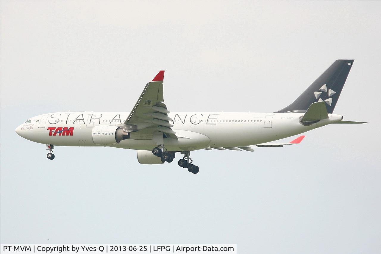 PT-MVM, 2007 Airbus A330-223 C/N 0869, Airbus A330-223, Short approach rwy 27R, Paris Charles De Gaulle Airport (LFPG-CDG)